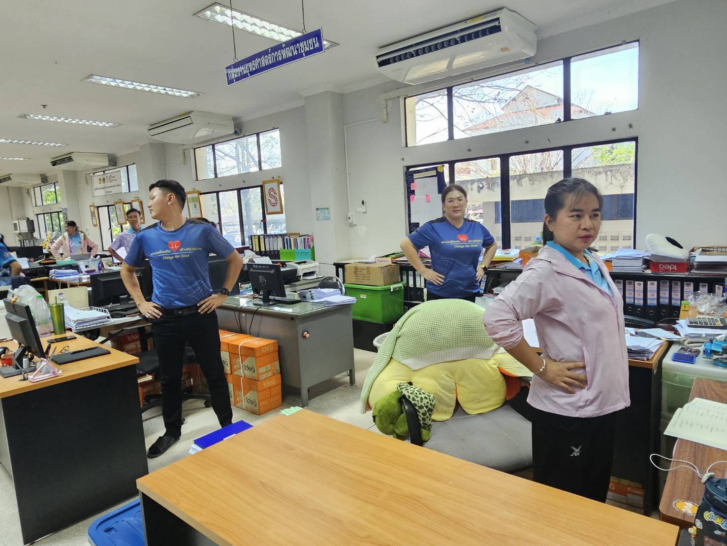 พช.หนองคาย “ออกแฮง ยามบ่าย คลายทุกข์” เพื่อสุขภาพแข็งแรง สำนักงานพัฒนาชุมชนจังหวัดหนองคายใสสะอาด