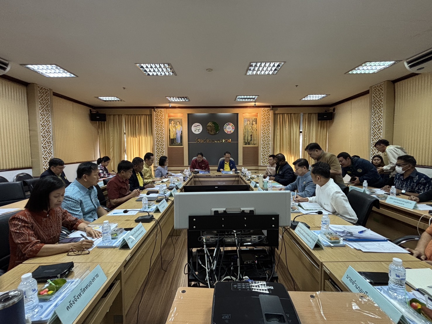 ผู้ตรวจ พช. (นายสุรพล แก้วอินธิ) และพจ.หนองคาย ร่วมการประชุมการตรวจราชการของผู้ตรวจราชการกระทรวงมหาดไทย (นายณัฐวัสส์ วิริยานภาภรณ์)