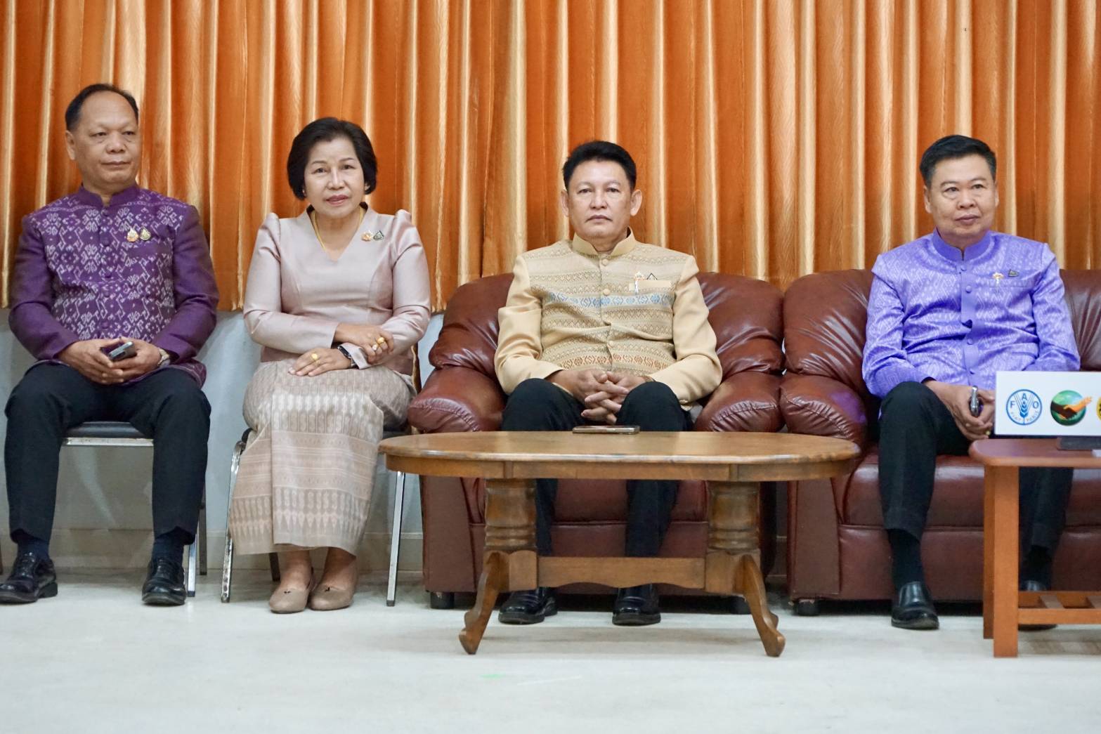 พช.หนองคาย ร่วมประชุมมอบนโยบายจากอธิบดีกรมการพัฒนาชุมชน เดินหน้าขับเคลื่อนงานพัฒนาชุมชน ปี 2568 เพื่อบำบัดทุกข์ บำรุงสุข ให้กับพี่น้องประชาชน