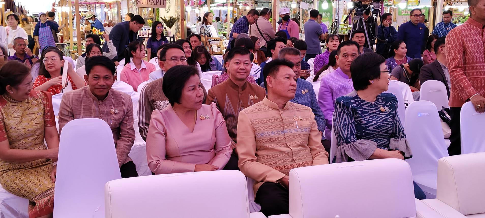 หนองคาย ร่วมพิธีเปิดงาน “OTOP ภูมิภาค 2568” จุดแรกที่ จ.อุดรธานี ดันสินค้าชุมชนสู่ตลาดใหญ่ ช้อปสนุก ถึง 12 ก.พ. นี้