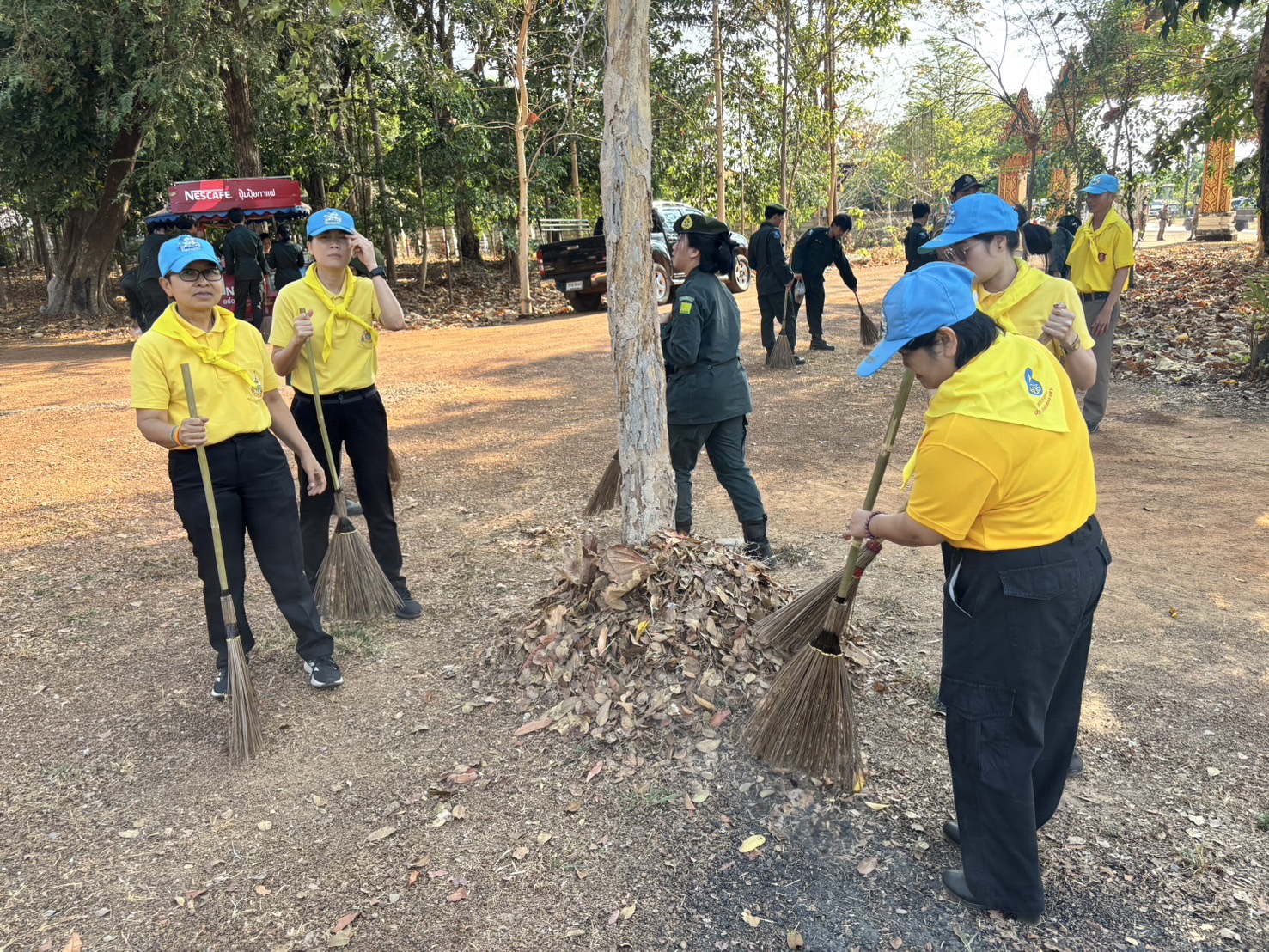 พช.หนองคาย ร่วมกิจกรรมจิตอาสาพัฒนาเนื่องในวันที่ระลึกพระบาทสมเด็จพระพุทธเลิศหล้านภาลัย ประจำปี 2568