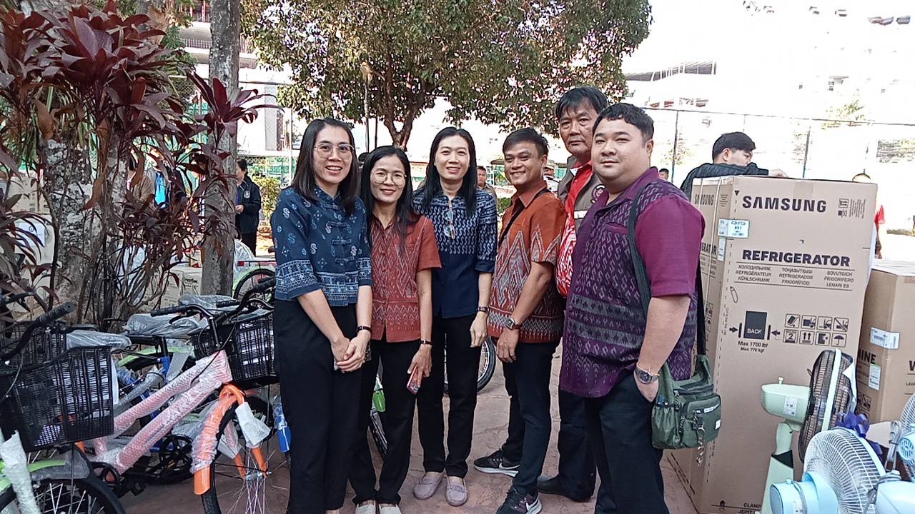 พช.หนองคาย ร่วมงานแถลงข่าวฉลองอนุสาวรีย์ปราบฮ่อ 198 ปี พร้อมสนับสนุนสิ่งของวันรวมน้ำใจสู่กาชาด