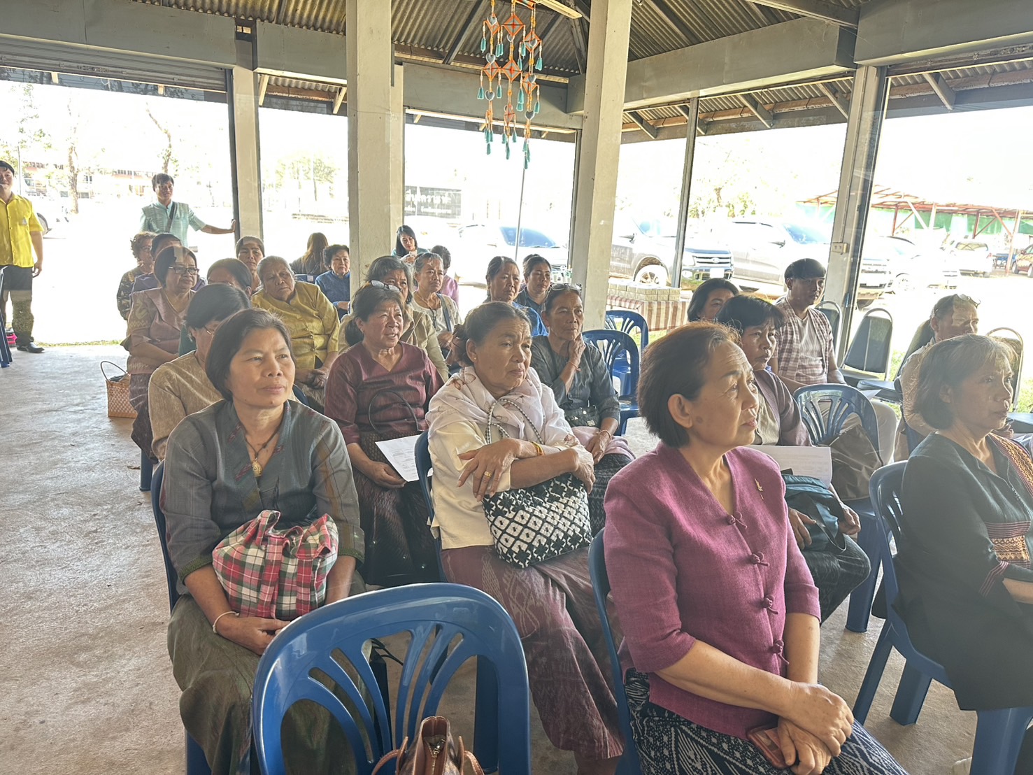พช.หนองคาย เดินหน้าขับเคลื่อนโครงการสืบสานภูมิปัญญา พัฒนาเศรษฐกิจฐานรากสู่ความยั่งยืน กิจกรรมที่ 1 สืบสานภูมิปัญญาผ้าพื้นถิ่น “พญานาคา” สู่ความยั่งยืน (วันที่ 1)