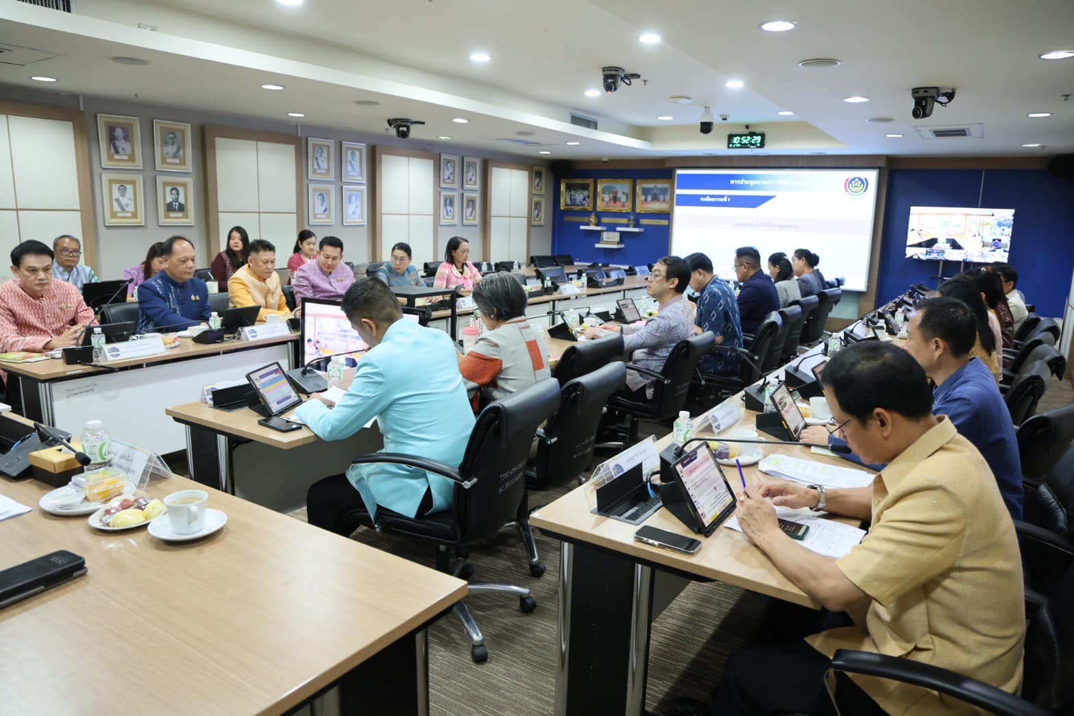 พช.หนองคาย ร่วมการประชุมกรมการพัฒนาชุมชน ครั้งที่ 3/2568 ผ่านระบบวิดีทัศน์ทางไกล (Video Conference)