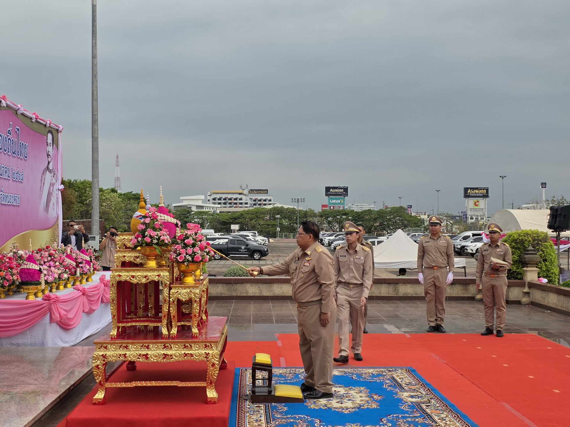พช.หนองคาย ร่วมพิธีถวายราชสักการะพระบาทสมเด็จพระจุลจอมเกล้าเจ้าอยู่หัว รัชกาลที่ 5 เนื่องใน “วันท้องถิ่นไทย” ประจำปี 2568