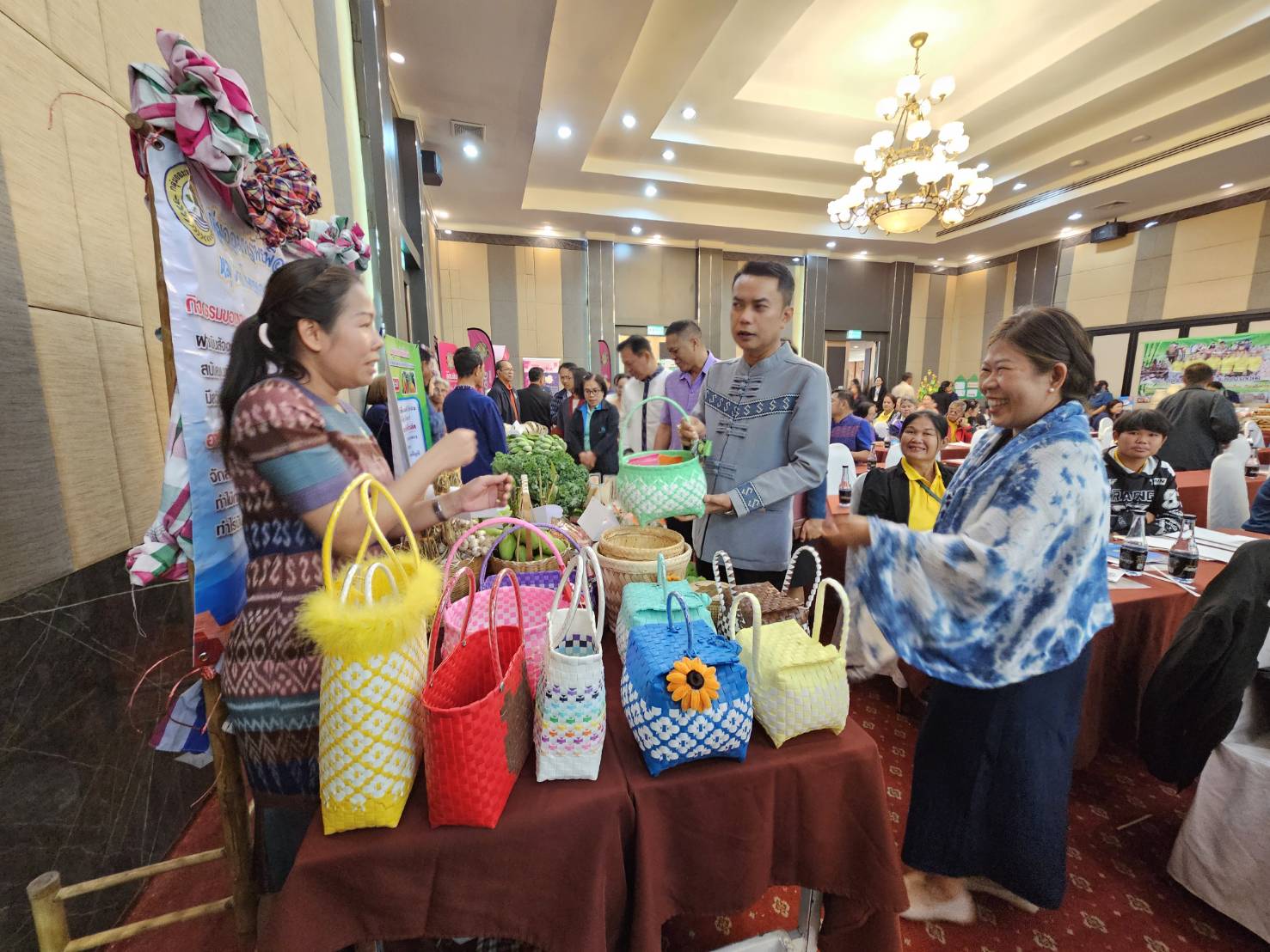 พช.หนองคาย จัดกิจกรรม มหกรรมการออม 51 ปี ทุนชุมชนขับเคลื่อนเศรษฐกิจฐานราก (ระดับภูมิภาค) ขับเคลื่อนทุนชุมชนสู่ความยั่งยืน