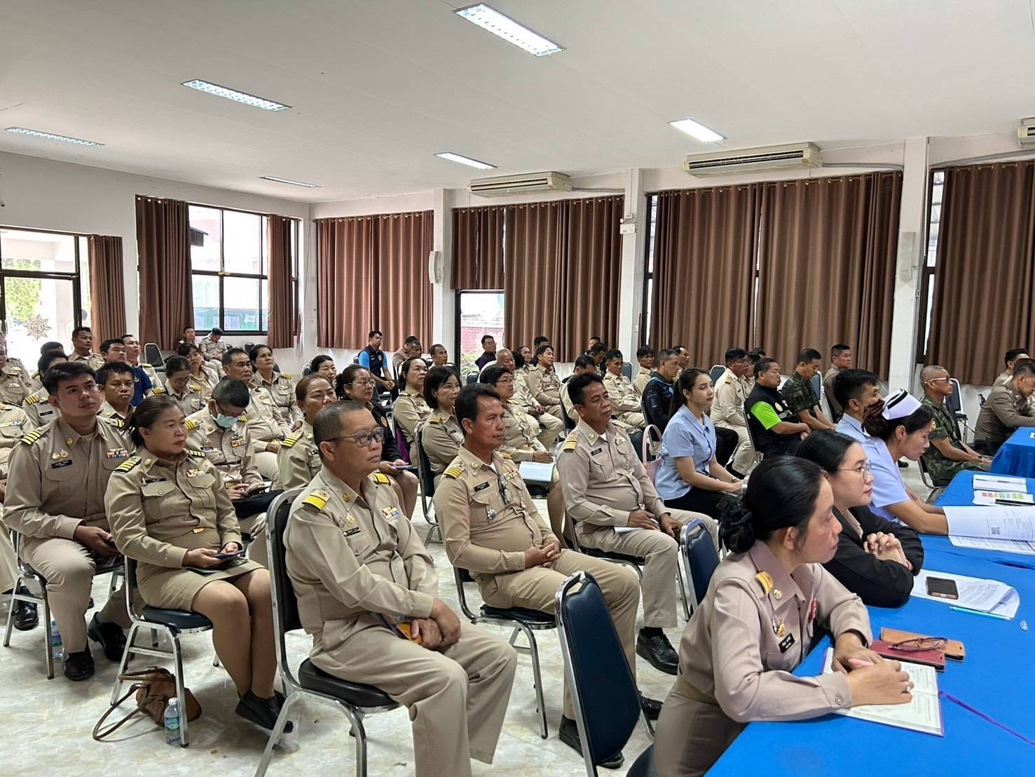 พช.หนองคาย ร่วมประชุมติดตามการดำเนินงานตามแผนปฏิบัติการสกัดกั้นและปราบปรามยาเสพติด “Seal Stop Safe” ผนึกกำลัง อำเภอชายแดน พื้นที่จังหวัดหนองคาย