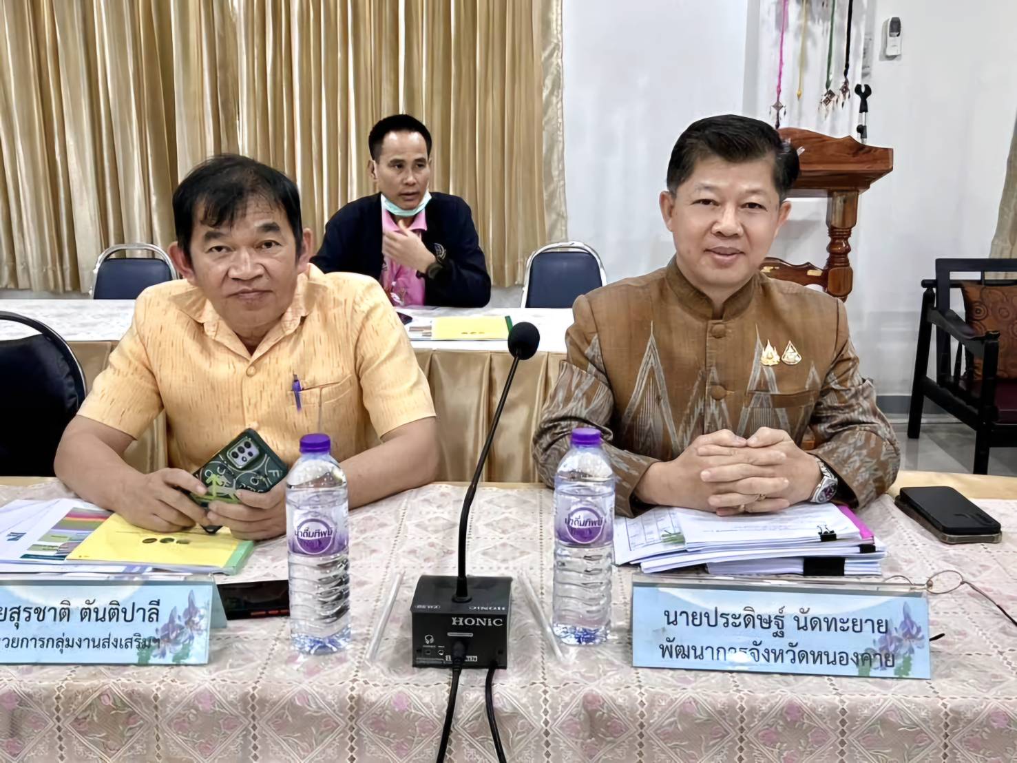 จังหวัดหนองคาย ดำเนินการประชุมคณะกรรมการขับเคลื่อนศูนย์แสดงและจำหน่ายผลิตภัณฑ์ OTOP จังหวัดหนองคาย ครั้งที่ 1/2568