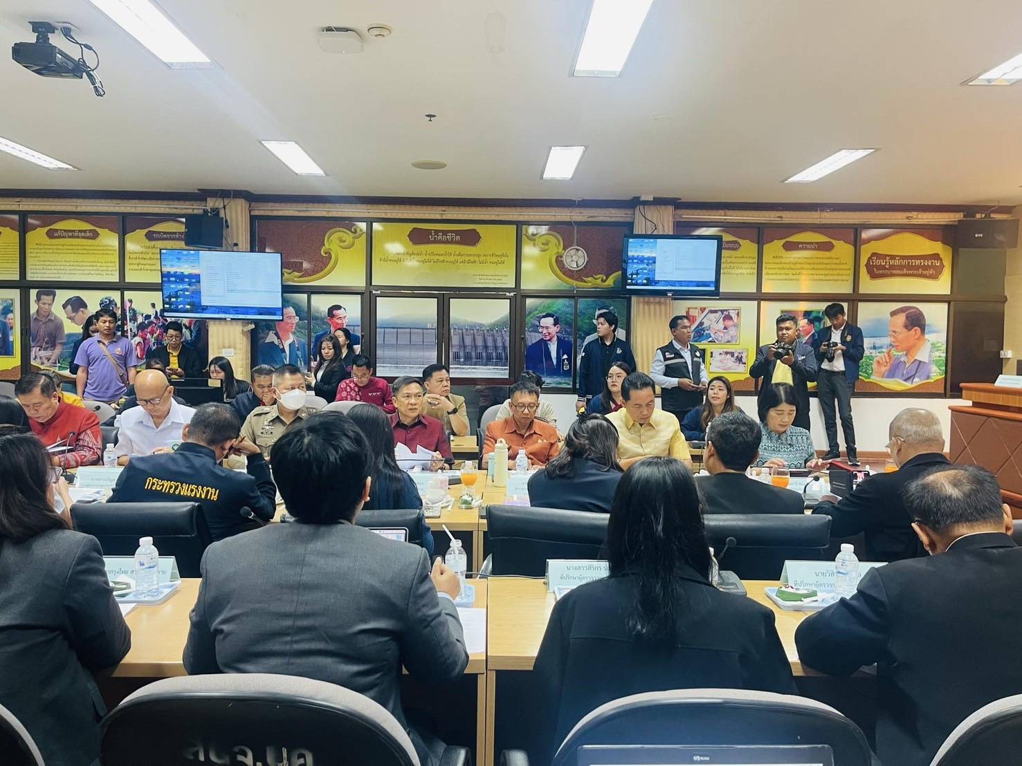 พช.หนองคาย ร่วมประชุมการตรวจราชการตามแผนการตรวจราชการแบบบูรณาการ ของคณะผู้ตรวจราชการ เขตตรวจราชการที่ 10 ประจำปีงบประมาณ พ.ศ. 2568 รอบที่ 1