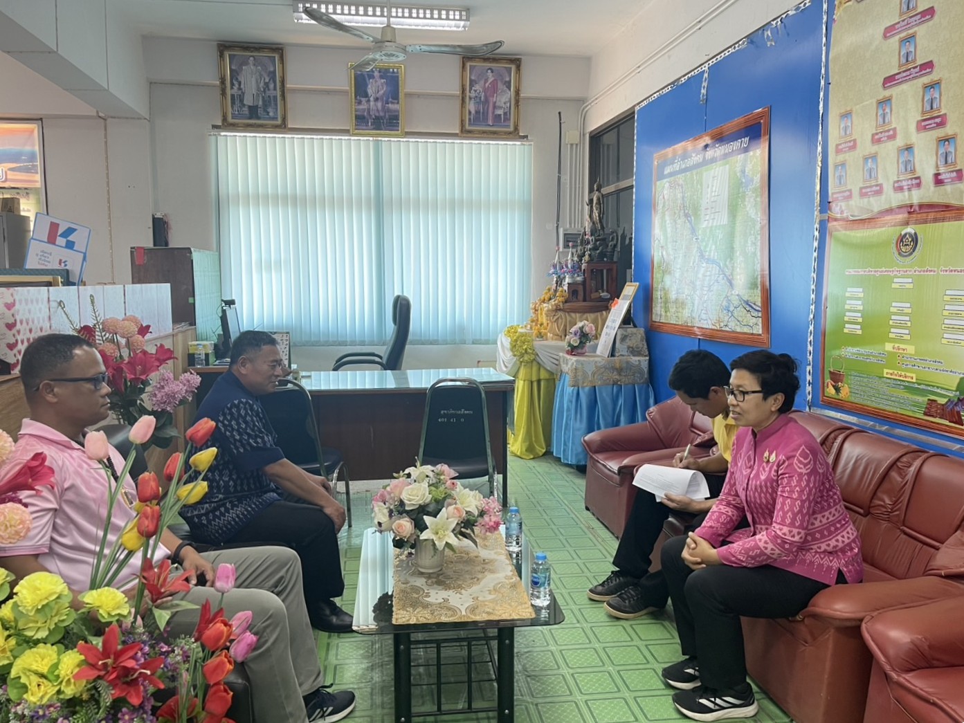 พช.หนองคาย ลงพื้นที่ติดตามสนับสนุนครัวเรือนจนเชิงบูรณาการฯ และสนับสนุนระบบสารสนเทศฯ อ.สังคม และอ.ศรีเชียงใหม่