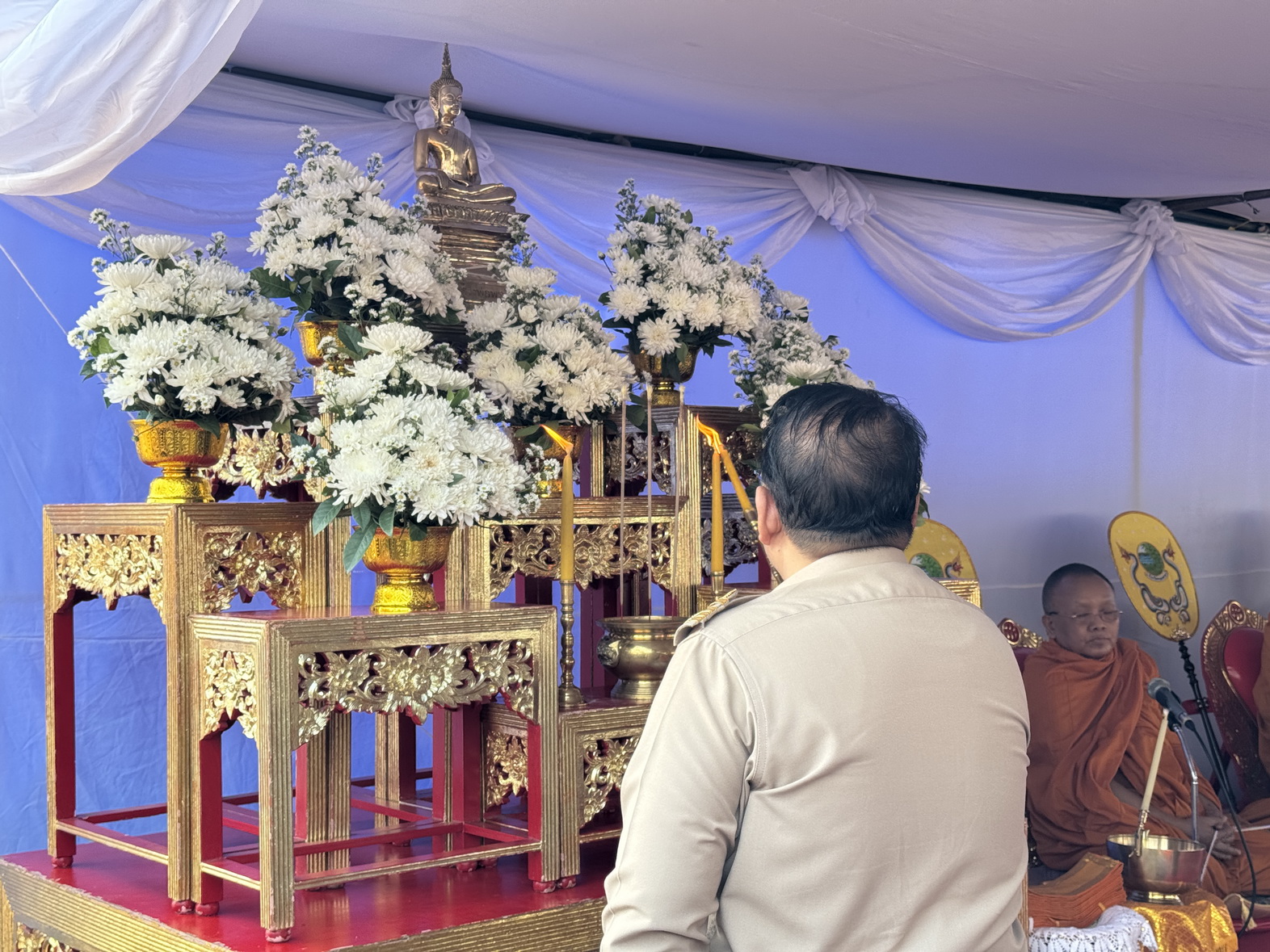 พช.หนองคาย ร่วมพิธีบวงสรวงอนุสาวรีย์ปราบฮ่อ และวางพวงมาลาสักการะอนุสาวรีย์ปราบฮ่อ ในงานฉลองอนุสาวรีย์ปราบฮ่อ ใต้ร่มพระบารมี 198 ปี เมืองหนองคาย และงานกาชาด พ.ศ. 2568