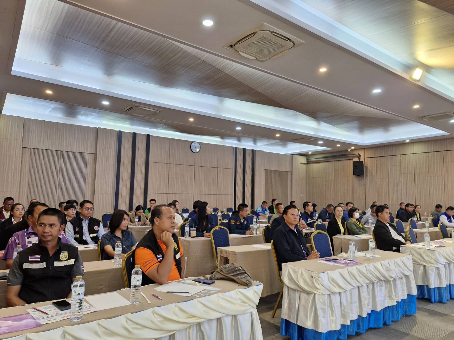 พช.หนองคาย ร่วมพิธีเปิดการประชุมเชิงปฏิบัติการคณะทำงานของศูนย์ฟื้นฟูสภาพทางสังคมจังหวัดหนองคาย ประจำปีงบประมาณ พ.ศ.2568