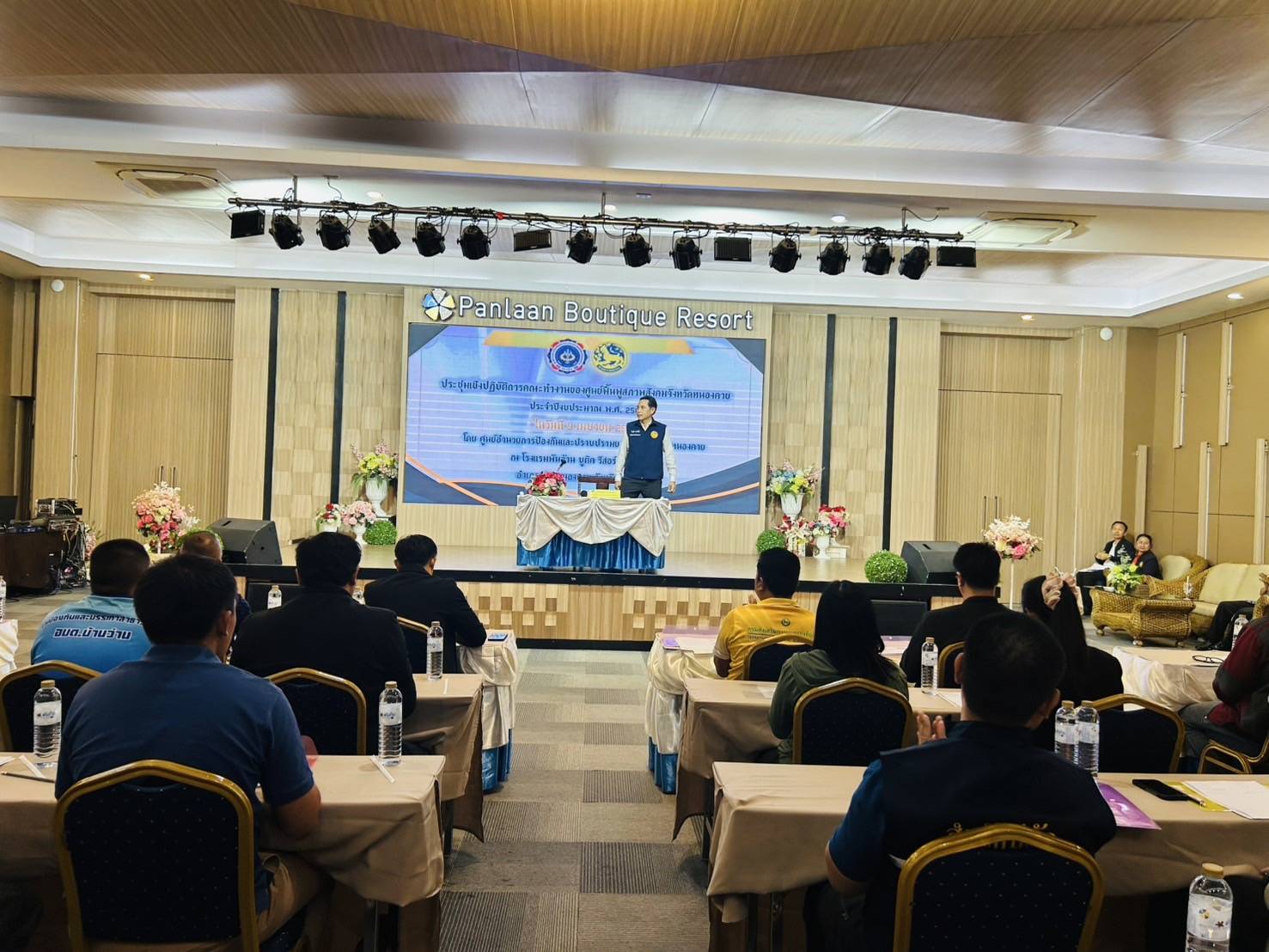 พช.หนองคาย ร่วมพิธีเปิดการประชุมเชิงปฏิบัติการคณะทำงานของศูนย์ฟื้นฟูสภาพทางสังคมจังหวัดหนองคาย ประจำปีงบประมาณ พ.ศ.2568