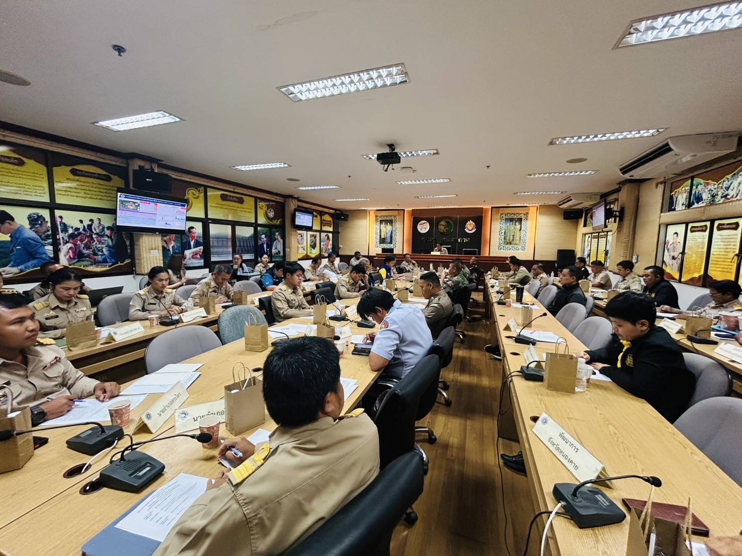 พช.หนองคาย ร่วมประชุมคณะกรรมการศูนย์อำนวยการป้องกันและปราบปรามยาเสพติดจังหวัดหนองคาย ครั้งที่ 4/2568