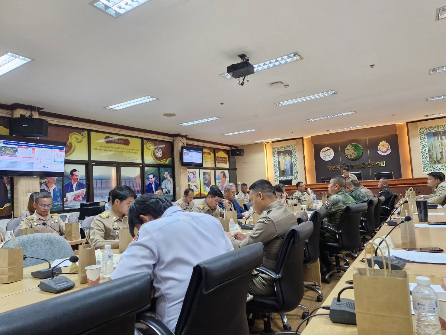 พช.หนองคาย ร่วมประชุมคณะกรรมการศูนย์อำนวยการป้องกันและปราบปรามยาเสพติดจังหวัดหนองคาย ครั้งที่ 4/2568