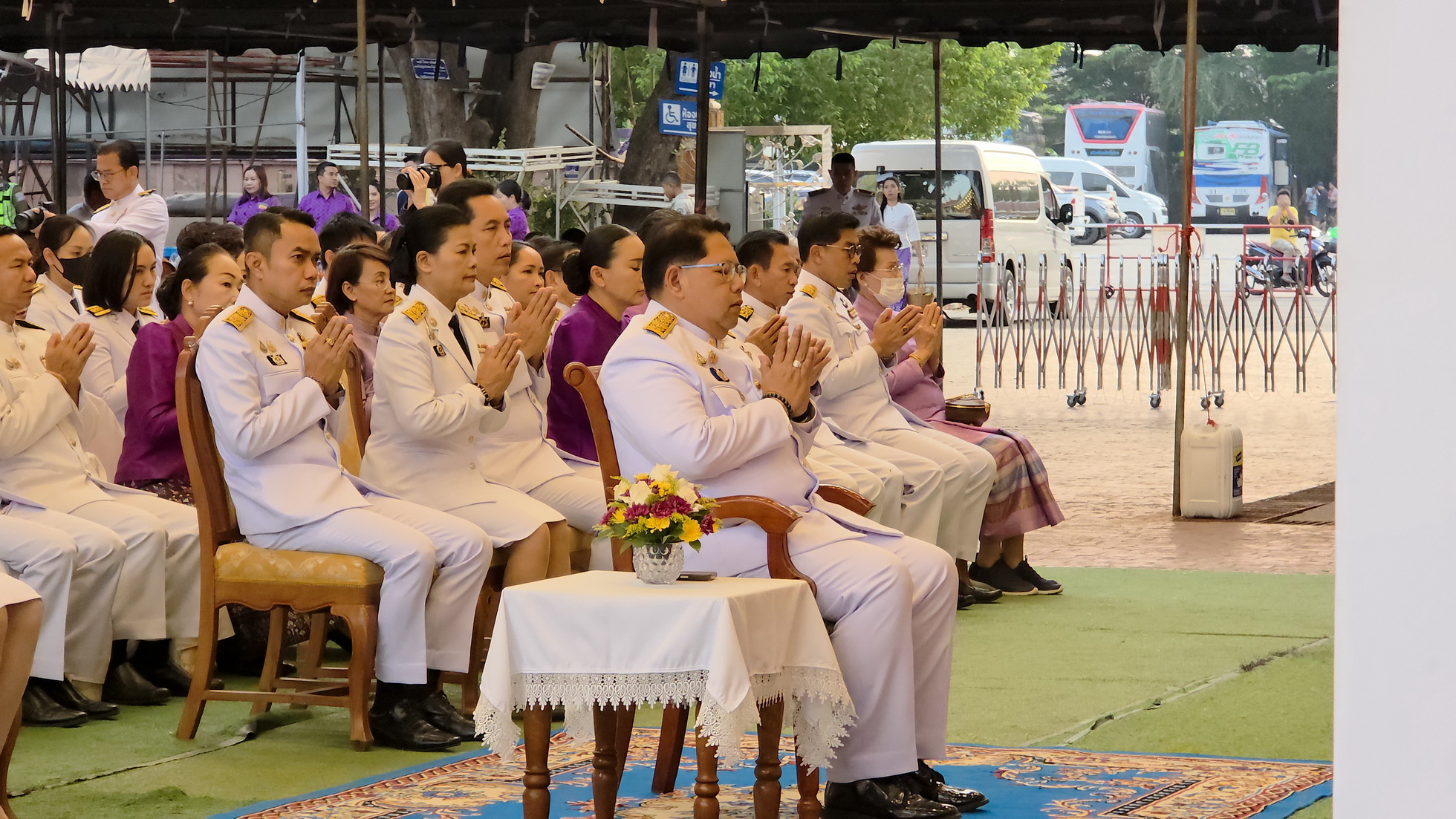 พช.หนองคาย ร่วมพิธีทำบุญตักบาตรถวายพระราชกุศล เนื่องในโอกาสวันคล้ายวันพระราชสมภพ สมเด็จพระกนิษฐาธิราชเจ้า กรมสมเด็จพระเทพรัตนราชสุดาฯ สยามบรมราชกุมารี