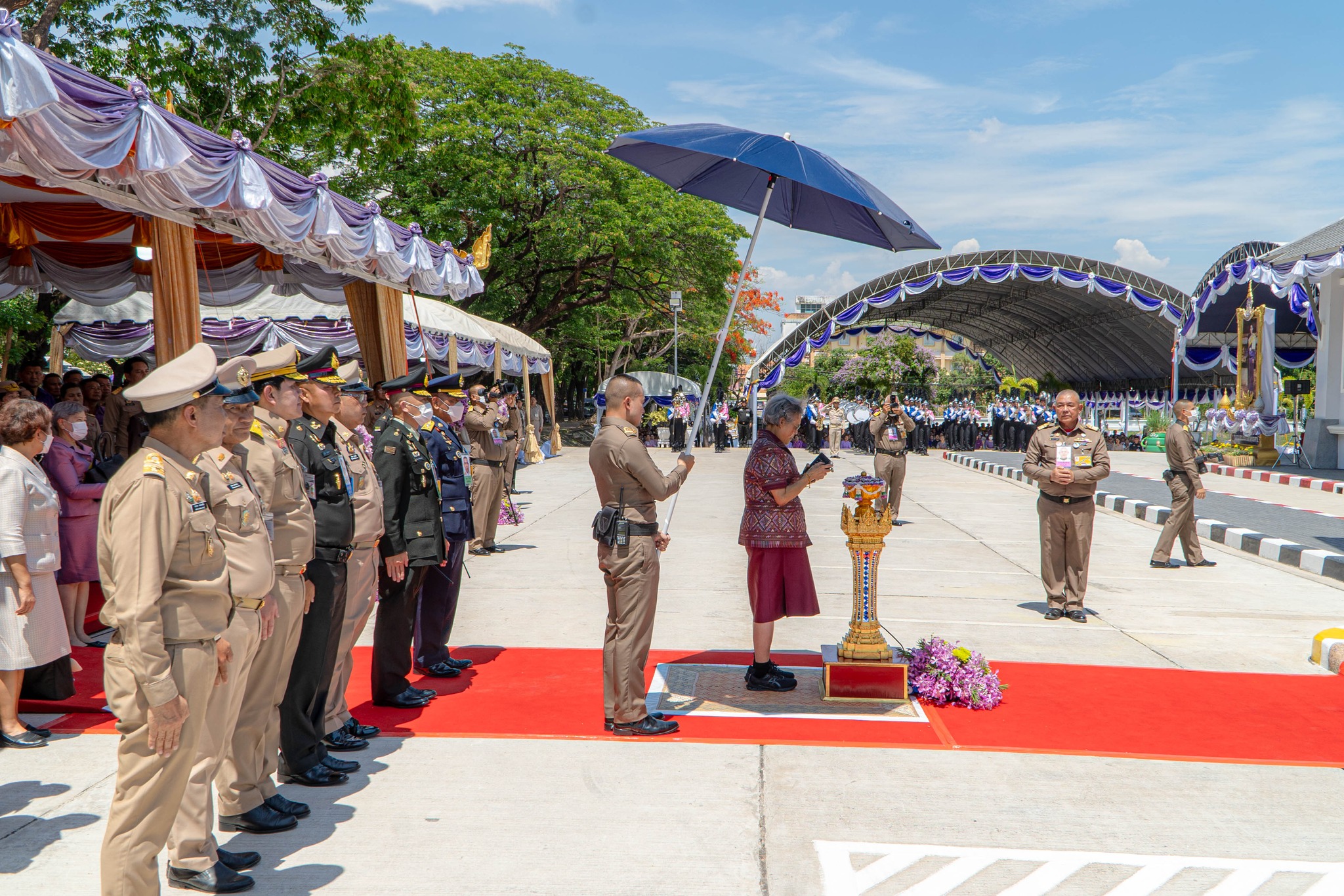 พช.หนองคาย ร่วมเฝ้าฯรับเสด็จ สมเด็จพระกนิษฐาธิราชเจ้า กรมสมเด็จพระเทพรัตนราชสุดาฯ สยามบรมราชกุมารี เสด็จพระราชดำเนินทรงเปิด ห้องสมุดประชาชน “เฉลิมราชกุมารี” จังหวัดหนองคาย