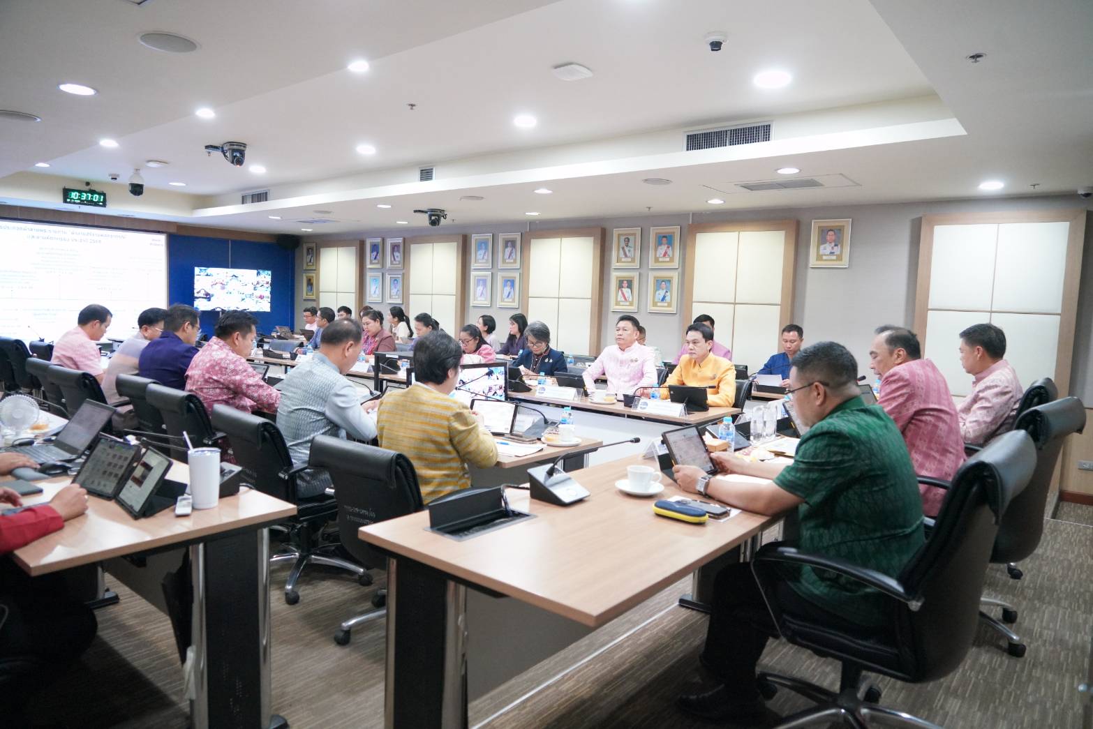 พช.หนองคาย ร่วมการประชุมกรมการพัฒนาชุมชน ครั้งที่ 4/2568 ผ่านระบบวิดีทัศน์ทางไกล (Video Conference)