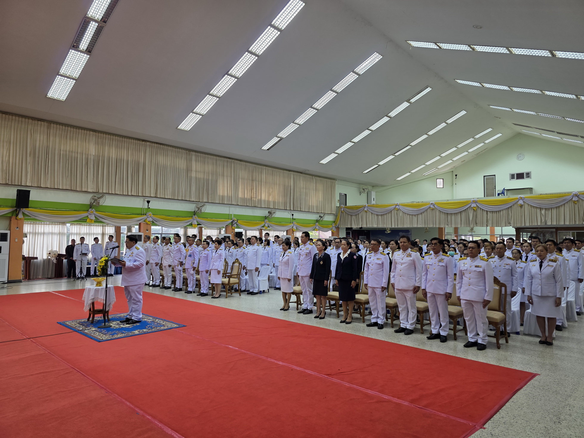 พช.หนองคาย ร่วมพิธีวางพานพุ่มดอกไม้และถวายราชสดุดี เนื่องในวันที่ระลึก “พระบาทสมเด็จพระพุทธยอดฟ้าจุฬาโลกมหาราช และวันที่ระลึกมหาจักรีบรมราชวงศ์” ประจำปีพุทธศักราช 2568