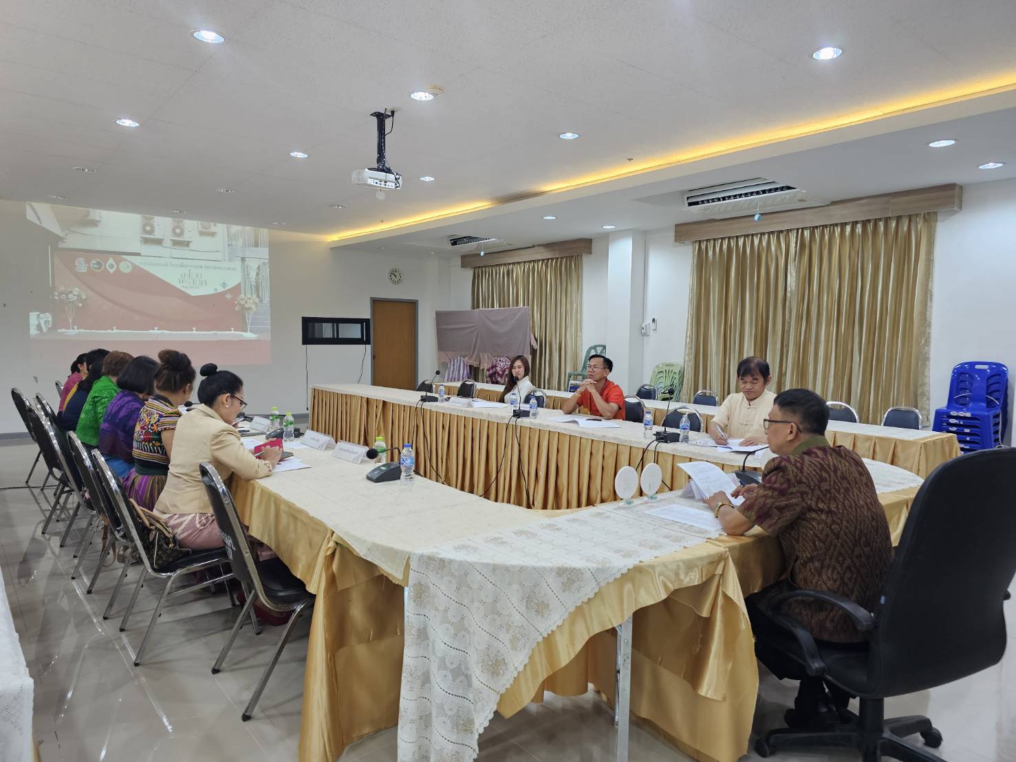 พช.หนองคาย ดำเนินการประชุมหารือคณะอนุกรรมการจัดงานเดินแบบผ้าไทยเพื่อการกุศล ประจำปี 2568