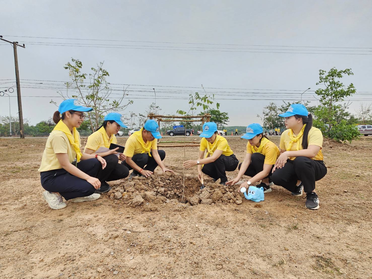 พช.หนองคาย ร่วมกิจกรรมจิตอาสาพัฒนา เนื่องในวันพระบาทสมเด็จพระพุทธยอดฟ้าจุฬาโลกมหาราช และวันที่ระลึกมหาจักรีบรมราชวงศ์ ประจำปีพุทธศักราช 2568