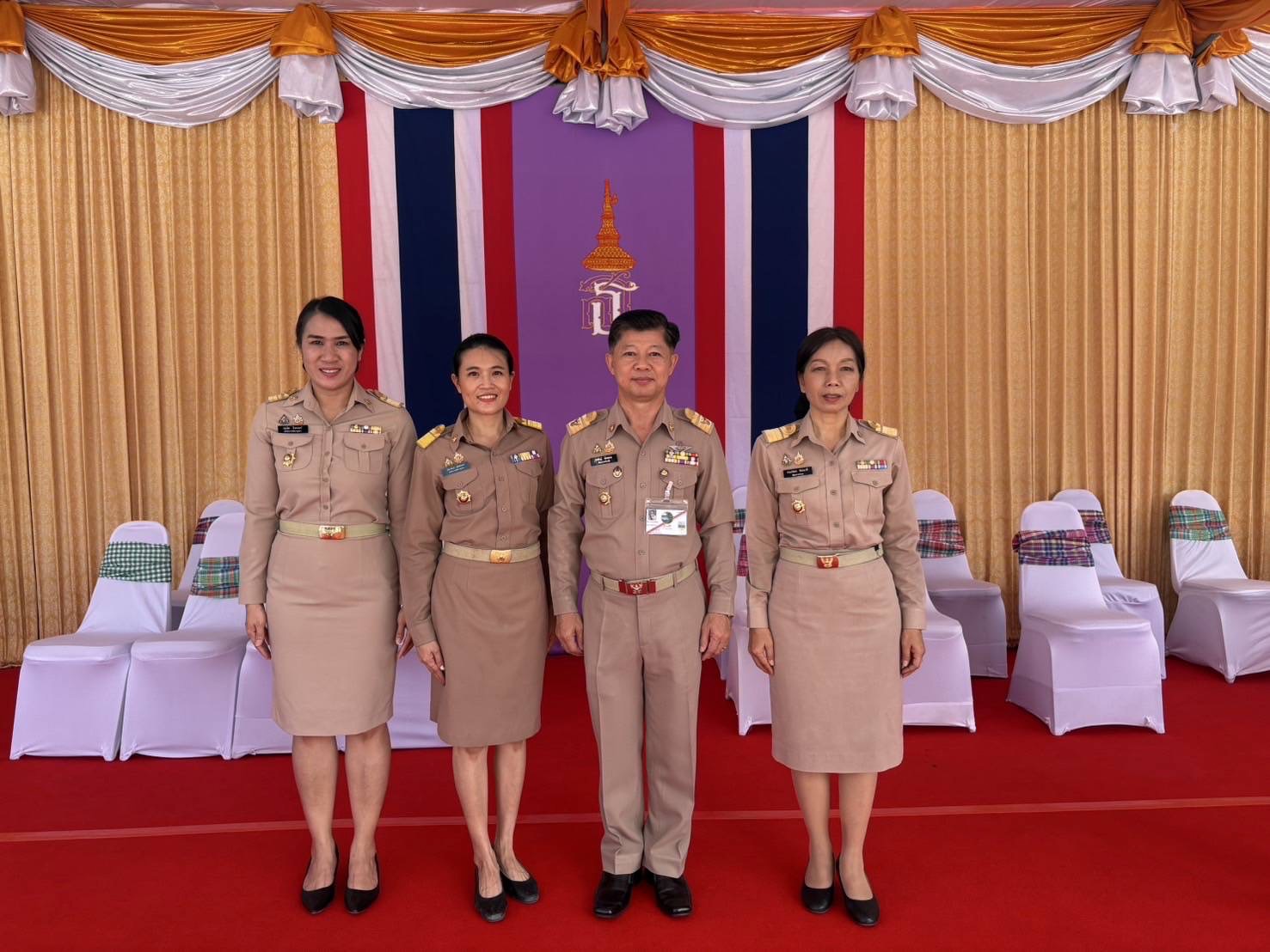 พช.หนองคาย ร่วมเฝ้าฯรับเสด็จ สมเด็จพระกนิษฐาธิราชเจ้า กรมสมเด็จพระเทพรัตนราชสุดาฯ สยามบรมราชกุมารี เสด็จพระราชดำเนินทรงเปิด ห้องสมุดประชาชน “เฉลิมราชกุมารี” จังหวัดหนองคาย