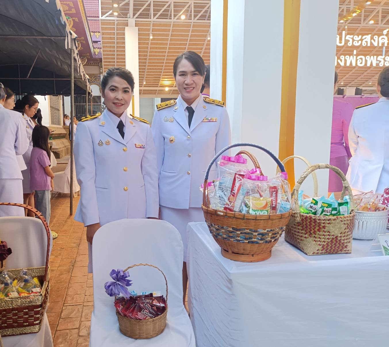 พช.หนองคาย ร่วมพิธีทำบุญตักบาตรถวายพระราชกุศล เนื่องในโอกาสวันคล้ายวันพระราชสมภพ สมเด็จพระกนิษฐาธิราชเจ้า กรมสมเด็จพระเทพรัตนราชสุดาฯ สยามบรมราชกุมารี