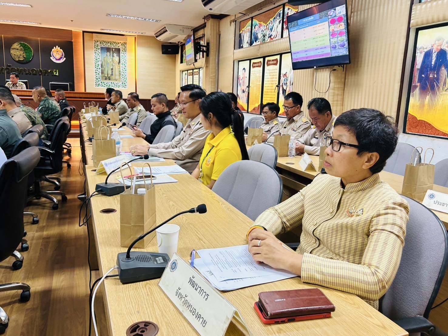 พช.หนองคาย ร่วมประชุมคณะกรรมการศูนย์อำนวยการป้องกันและปราบปรามยาเสพติดจังหวัดหนองคาย ครั้งที่ 5/2568