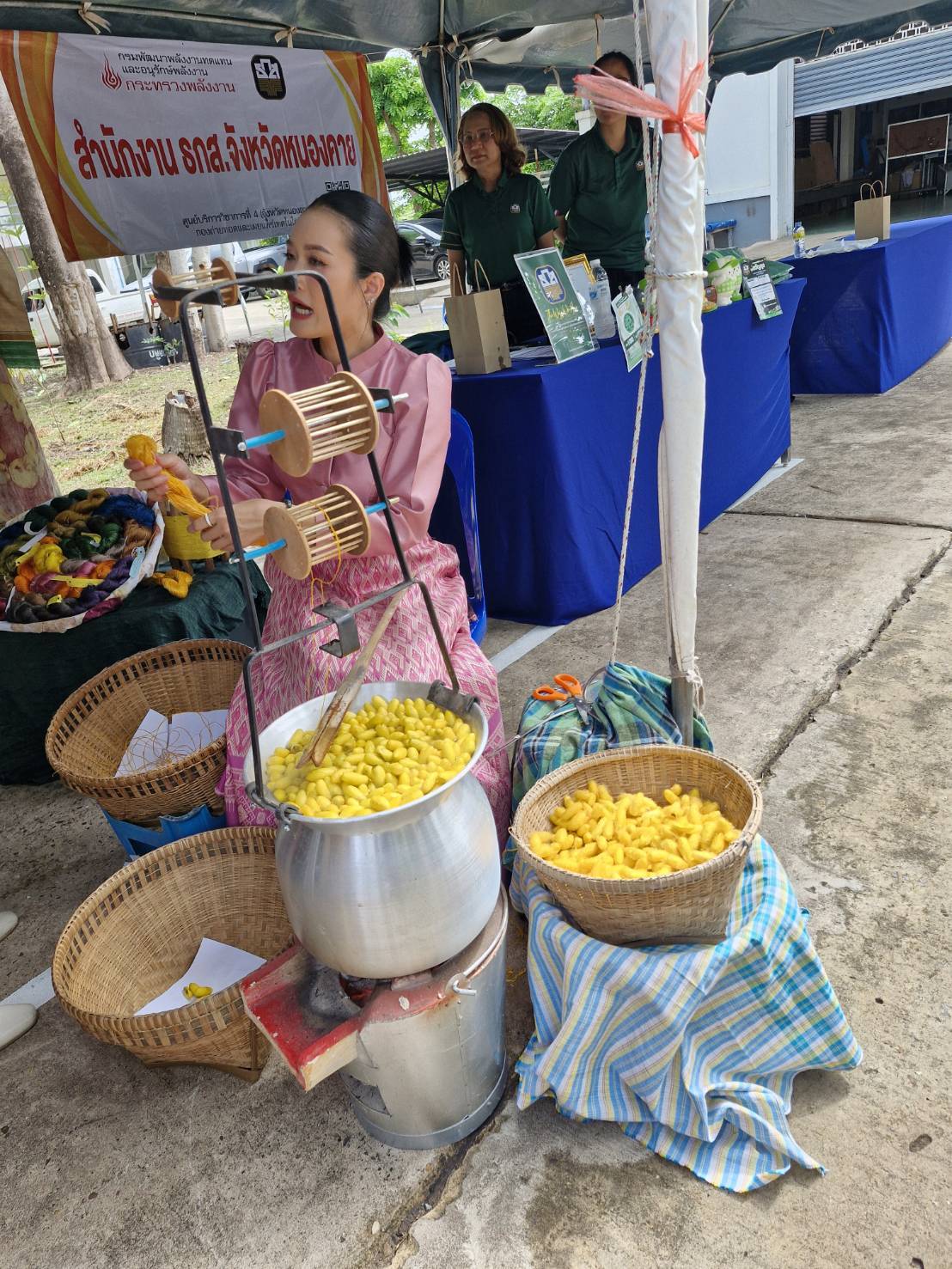 พช.หนองคาย ร่วมกิจกรรมการถ่ายทอด เผยแพร่ สาธิต และจัดแสดงนิทรรศการองค์ความรู้ด้านพลังงานทดแทนและอนุรักษ์พลังงาน ประจำปีงบประมาณ พ.ศ.2568