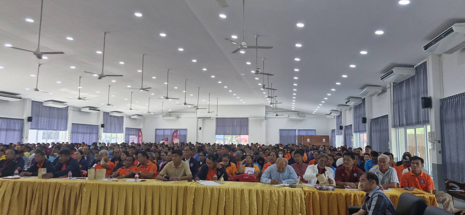 พช.หนองคาย ร่วมการประชุมชี้แจง กองทุนหมู่บ้านและชุมชนเมือง ภายใต้การเสริมสร้างศักยภาพให้เกิดการบริหารกองทุน SML ให้เข้มแข็งอย่างยั่งยืน