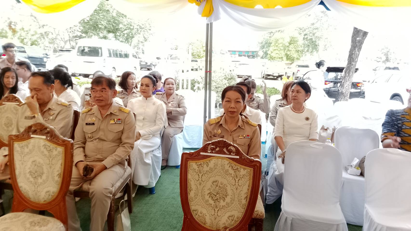 พช.หนองคาย ร่วมพิธีสักการะสิ่งศักดิ์สิทธิ์ในภารกิจพิธีการศพที่ได้รับพระราชทาน ประจำปีงบประมาณ พ.ศ. 2568