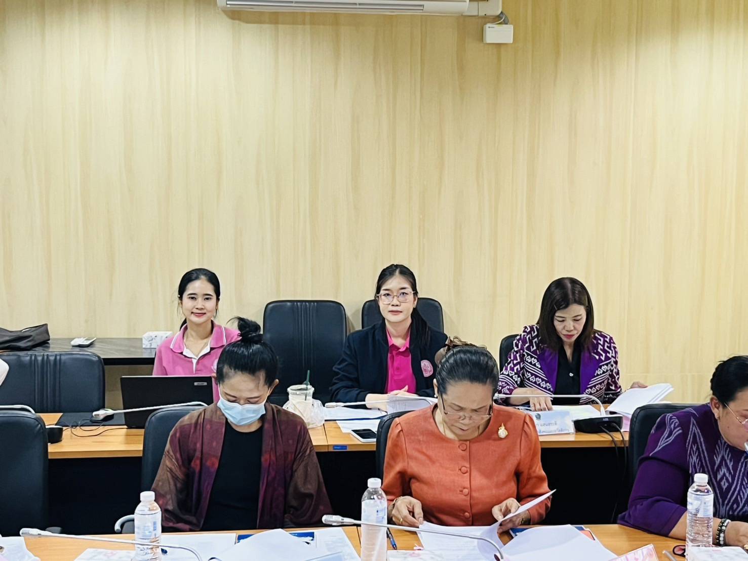 พช.หนองคาย ร่วมประชุมคณะกรรมการคัดเลือกสตรีไทยดีเด่นประจำจังหวัดหนองคาย ประจำปี 2568 ครั้งที่ 1/ 2568