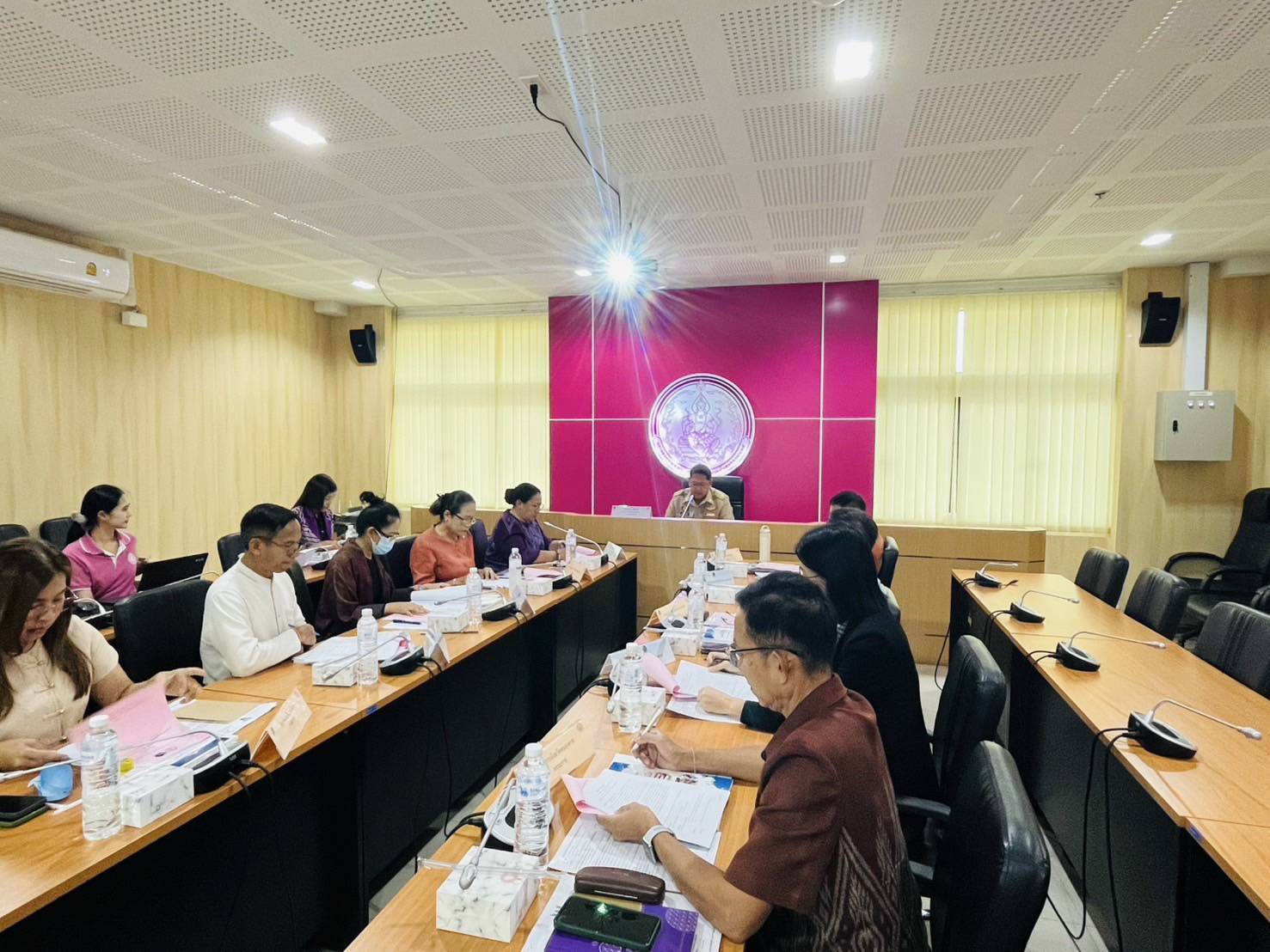 พช.หนองคาย ร่วมประชุมคณะกรรมการคัดเลือกสตรีไทยดีเด่นประจำจังหวัดหนองคาย ประจำปี 2568 ครั้งที่ 1/ 2568