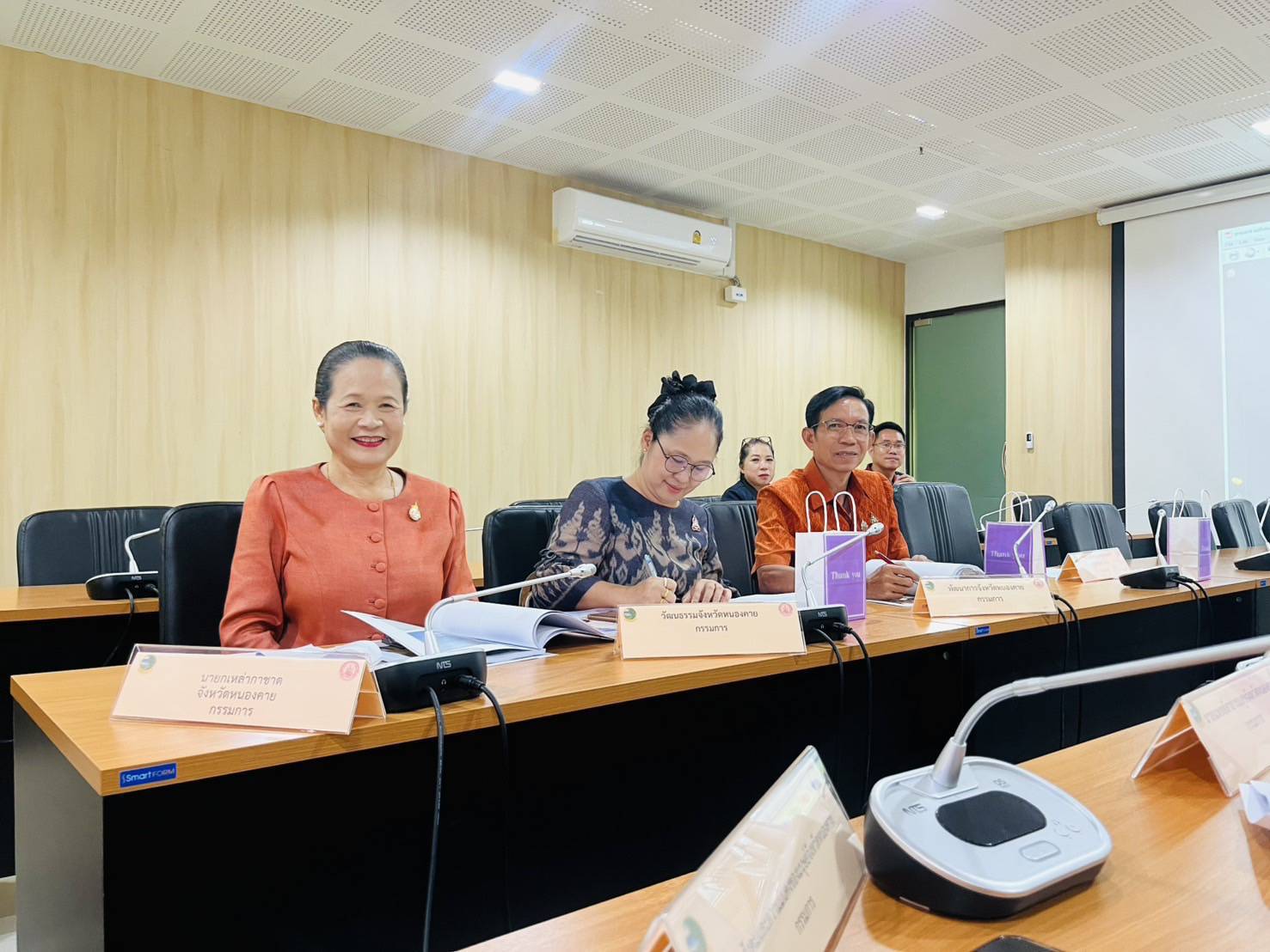 พช.หนองคาย ร่วมประชุมคณะกรรมการคัดเลือกแม่ดีเด่นประจำจังหวัดหนองคาย ประจำปี 2568