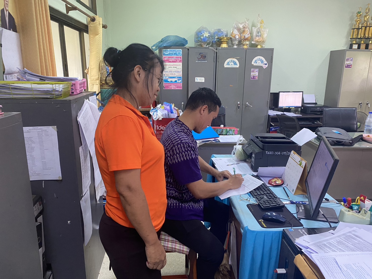 พช.หนองคาย ดำเนินการติดตั้งโปรแกรมป้องกันไวรัสคอมพิวเตอร์ ตามโครงการระบบรักษาความปลอดภัยคอมพิวเตอร์แม่ข่ายและลูกข่าย (Antivirus) กรมการพัฒนาชุมชน และติดตามการดำเนินงานกองทุนแม่ของแผ่นดิน