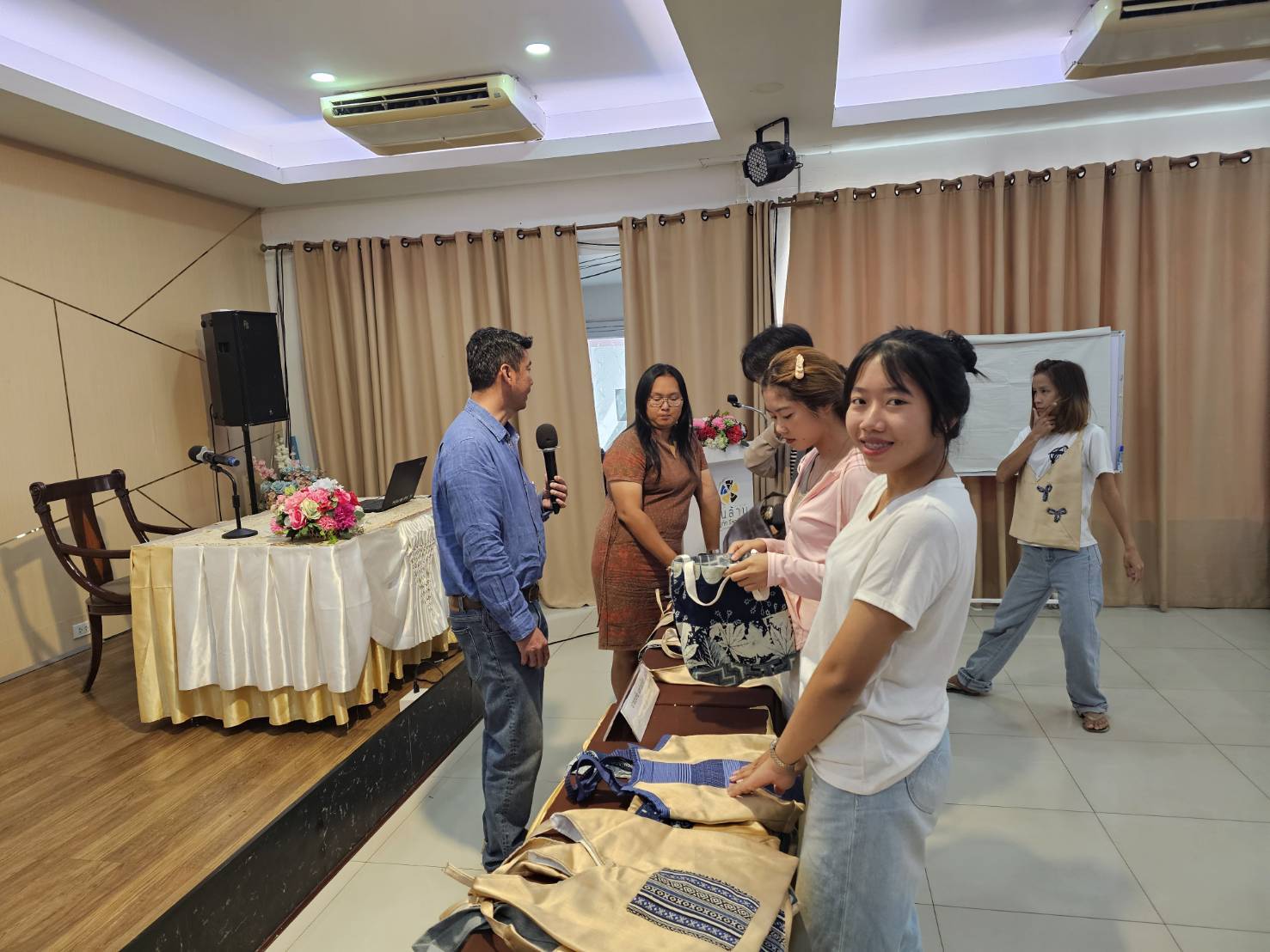 พช.หนองคาย เดินหน้าเสริมพลังเยาวชนกลุ่มเสี่ยง สร้างสัมมาชีพ ห่างไกลยาเสพติด วันที่ 3 (วันสุดท้าย)