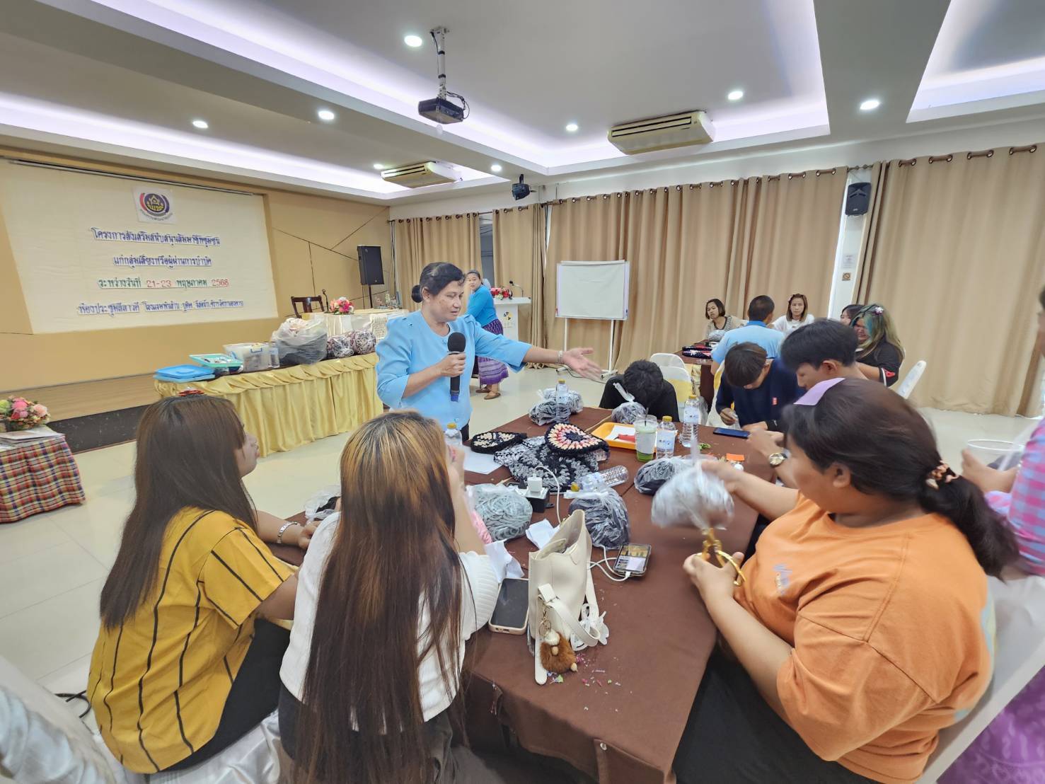 พช.หนองคาย เดินหน้าเสริมพลังเยาวชนกลุ่มเสี่ยง สร้างสัมมาชีพ ห่างไกลยาเสพติด วันที่ 3 (วันสุดท้าย)