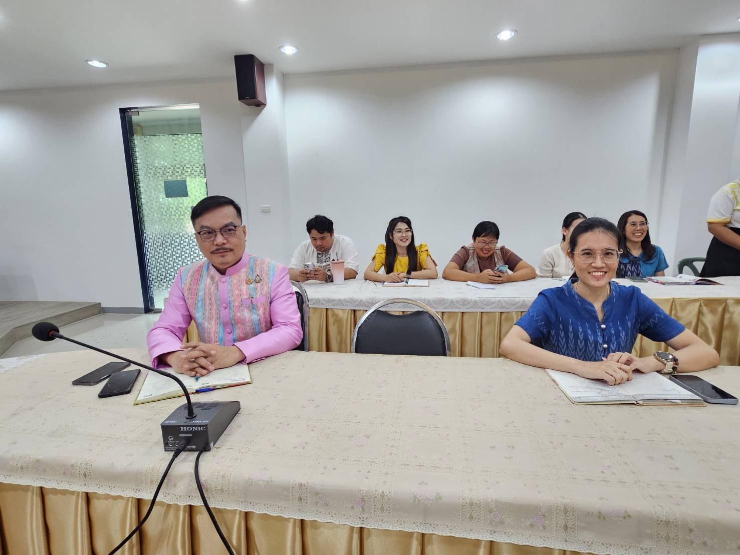 พช.หนองคาย ดำเนินการประชุมเตรียมความพร้อมการจัดงาน “เดินแบบผ้าไทยเพื่อการกุศล” ประจำปี 2568