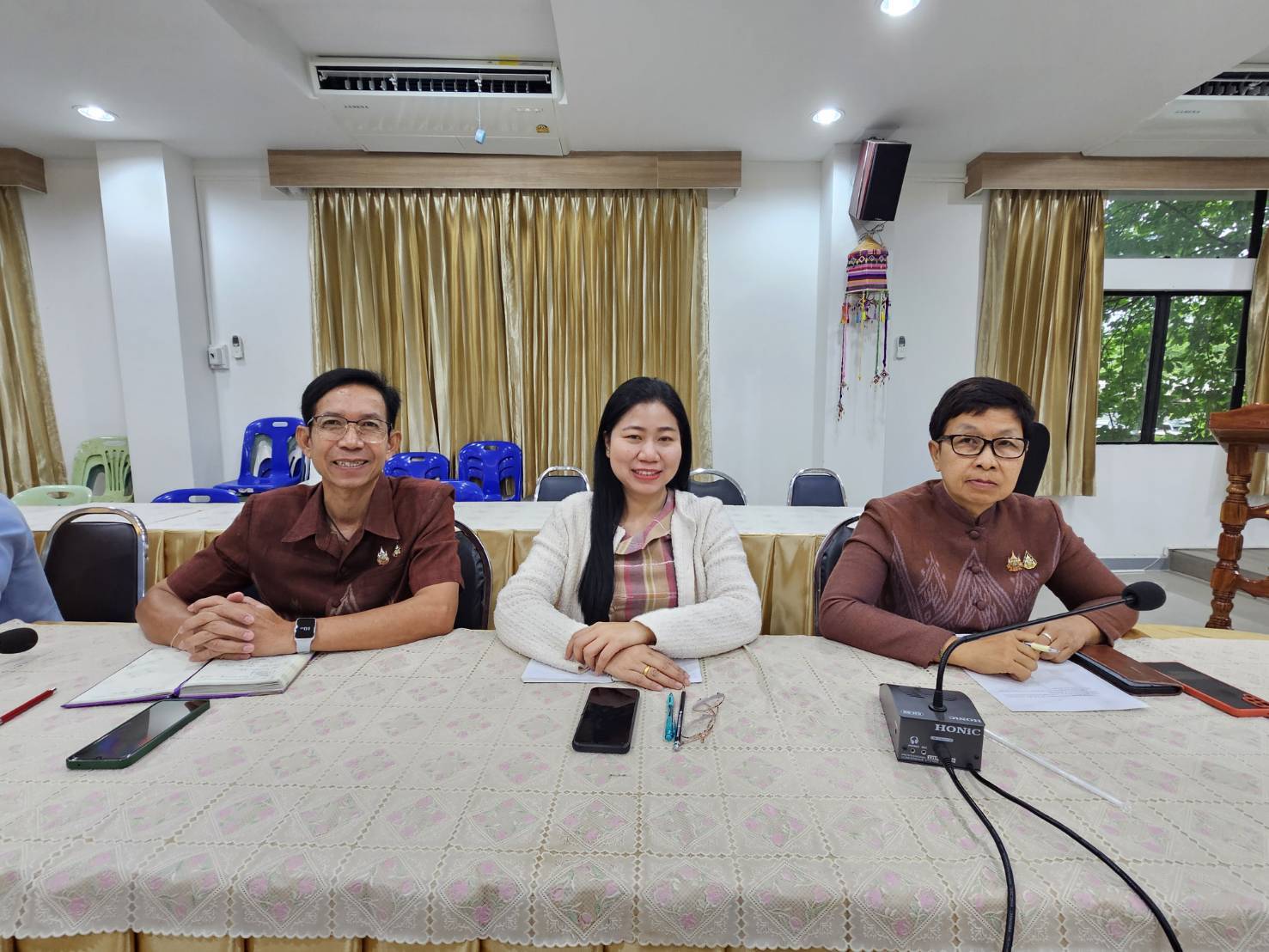 พช.หนองคาย ดำเนินการประชุมเตรียมความพร้อมการจัดงาน “เดินแบบผ้าไทยเพื่อการกุศล” ประจำปี 2568