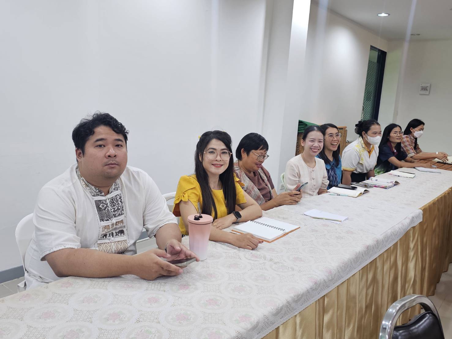 พช.หนองคาย ดำเนินการประชุมเตรียมความพร้อมการจัดงาน “เดินแบบผ้าไทยเพื่อการกุศล” ประจำปี 2568