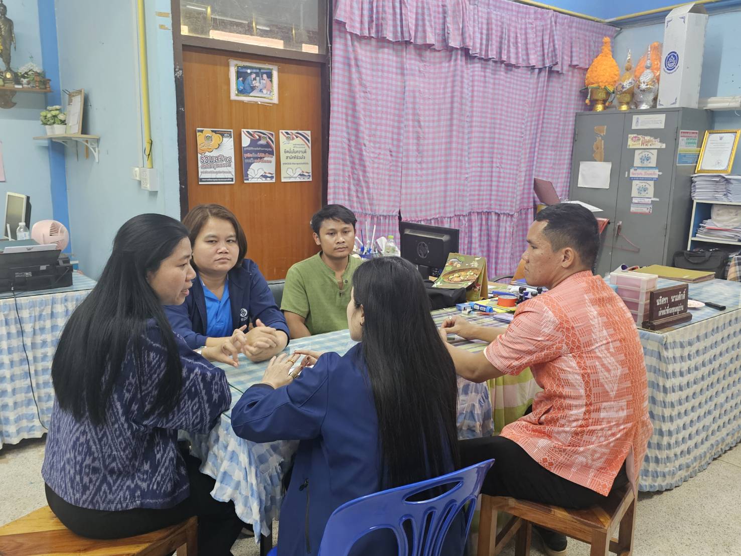 พช.หนองคาย ติดตามการประกอบอาชีพ ของครัวเรือนเป้าหมาย ในการแก้ไขปัญหาความยากจนเชิงบูรณาการ ระหว่าง กรมการพัฒนาชุมชน กระทรวงมหาดไทย กับ มูลนิธิป่อเต็กตึ๊ง และติดตามสนับสนุนการจัดเก็บข้อมูล จปฐ. กชช.2ค ปี 2568