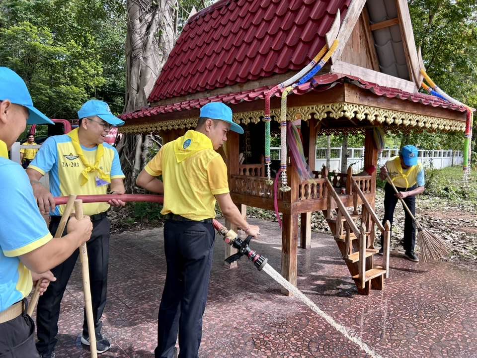 พช.หนองคาย ร่วมกิจกรรมจิตอาสาพัฒนา เนื่องในวันพระบาทสมเด็จพระปกเกล้าเจ้าอยู่หัว “กิจกรรมจิตอาสาพัฒนาสิ่งแวดล้อมและบำเพ็ญสาธารณประโยชน์”