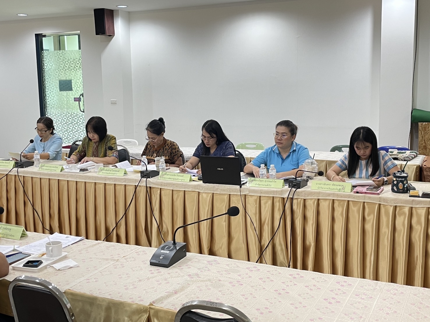 กองทุนพัฒนาบทบาทสตรี จังหวัดหนองคาย ประชุมคณะกรรมการคัดเลือกคนกองทุนพัฒนาบทบาทสตรีดีเด่น ระดับจังหวัด ประจำปี 2568 ครั้งที่ 1/2568