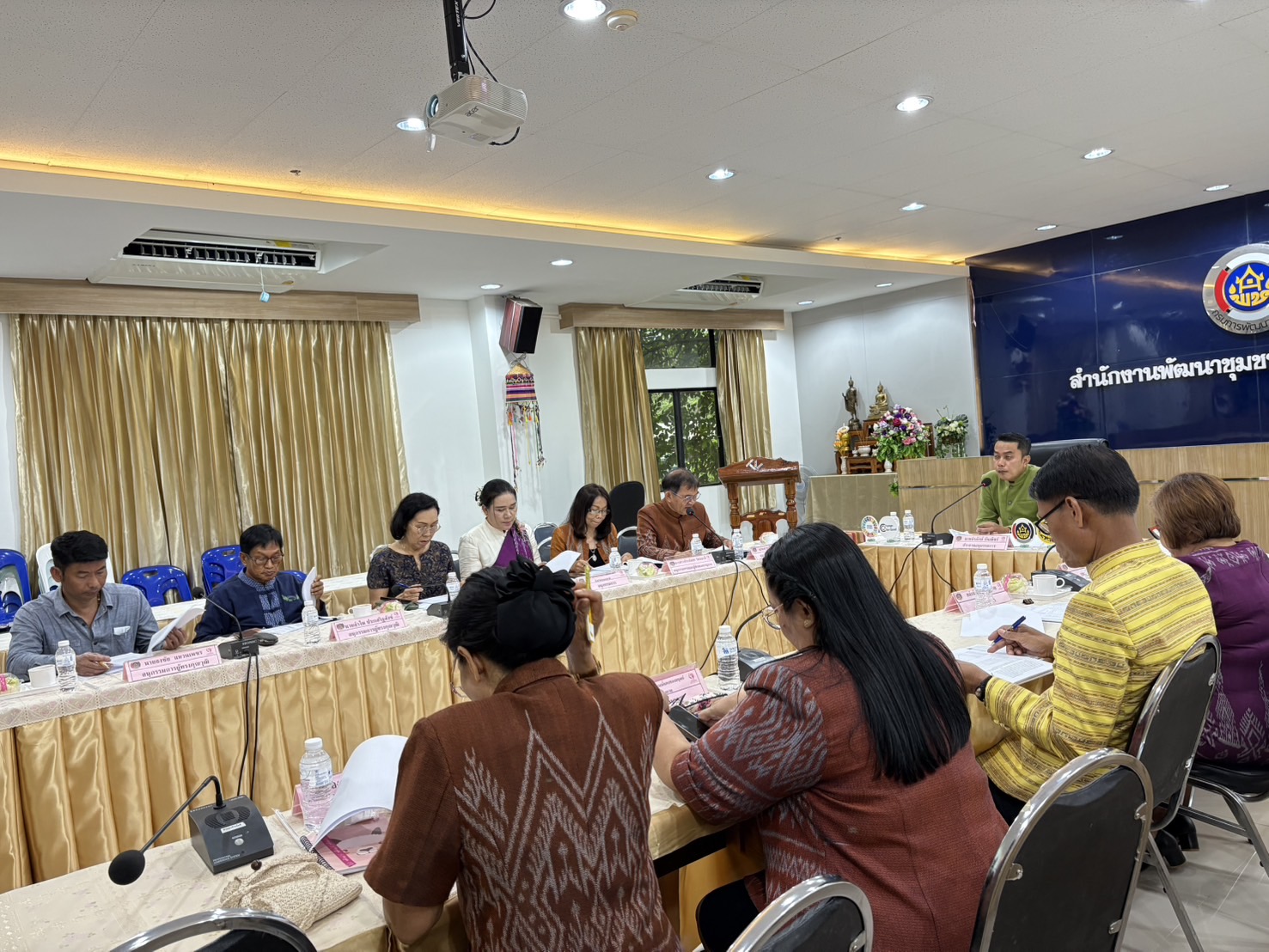 พช.หนองคาย ประชุมคณะอนุกรรมการบริหารกองทุนพัฒนาบทบาทสตรีระดับจังหวัด ครั้งที่ 4/2568