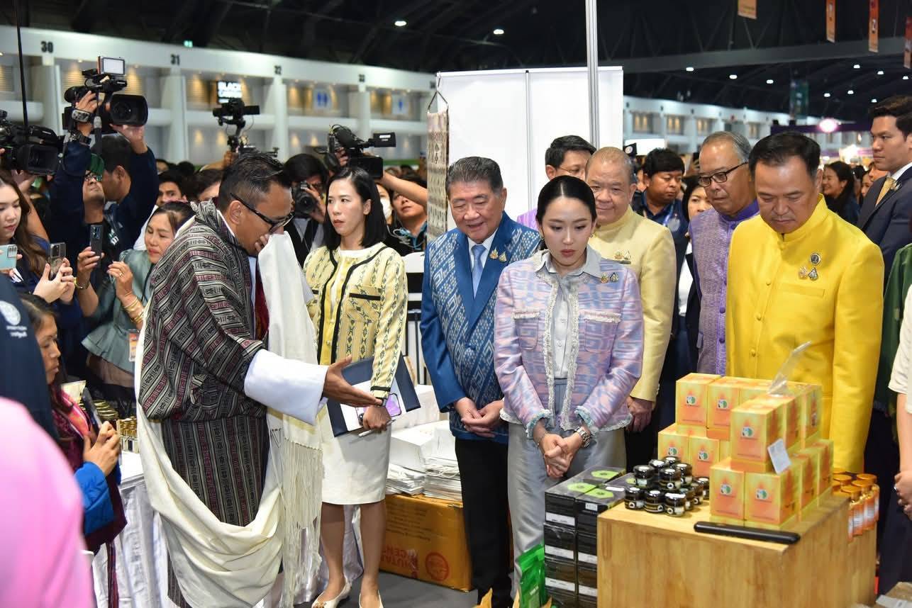 พช.หนองคาย เข้าร่วมพิธีเปิดงาน “OTOP Midyear 2025 OTOP ทันโลก ทันสมัย เศรษฐกิจไทยยั่งยืน” ตั้งแต่ 7- 15 มิถุนายน 2568 นี้ ณ ศูนย์แสดงสินค้าและการประชุมอิมแพ็ค เมืองทองธานี