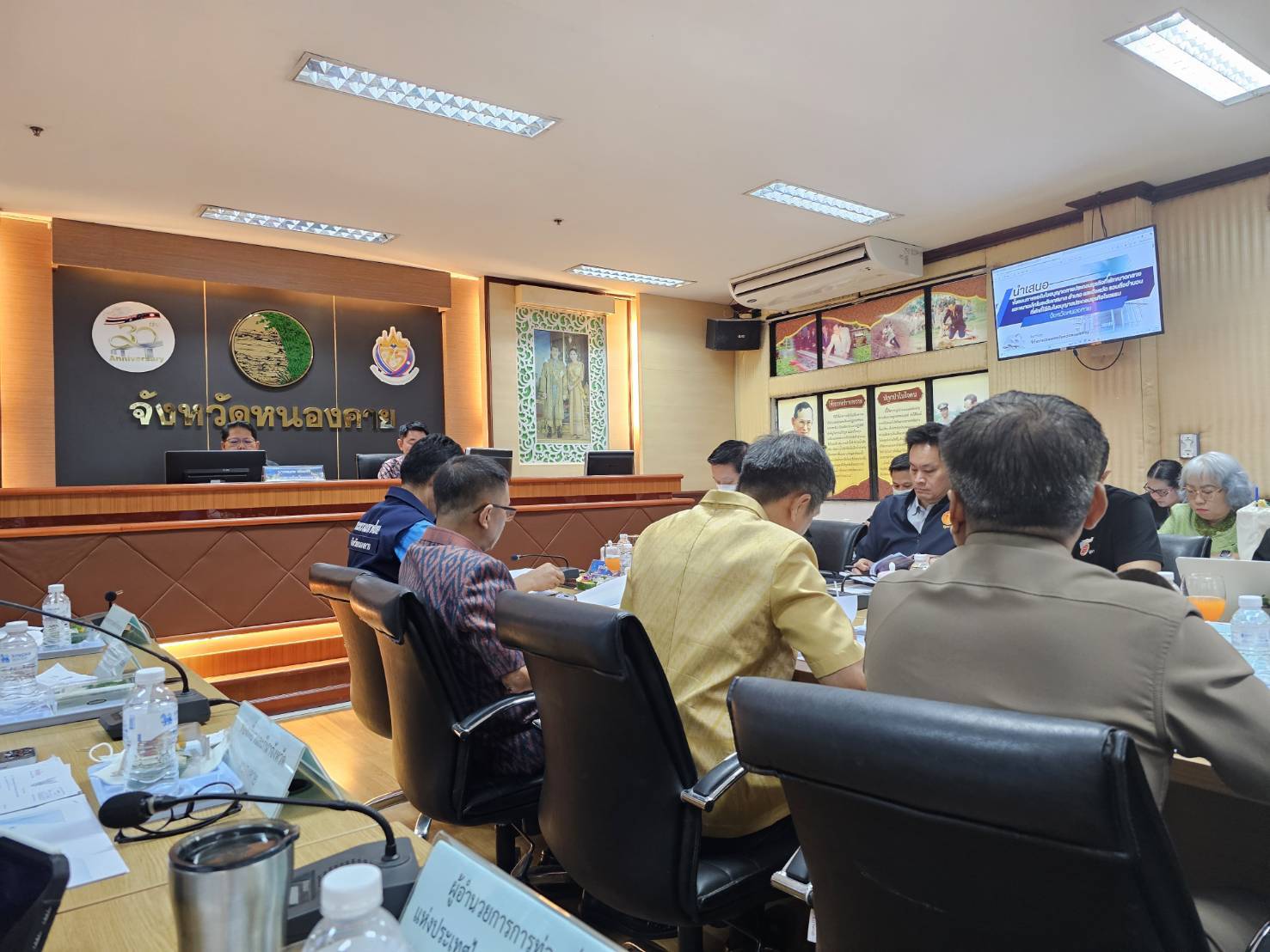 พช.หนองคาย ร่วมประชุมการศึกษาดูงานของคณะกรรมาธิการการพาณิชย์และการอุตสาหกรรม วุฒิสภา