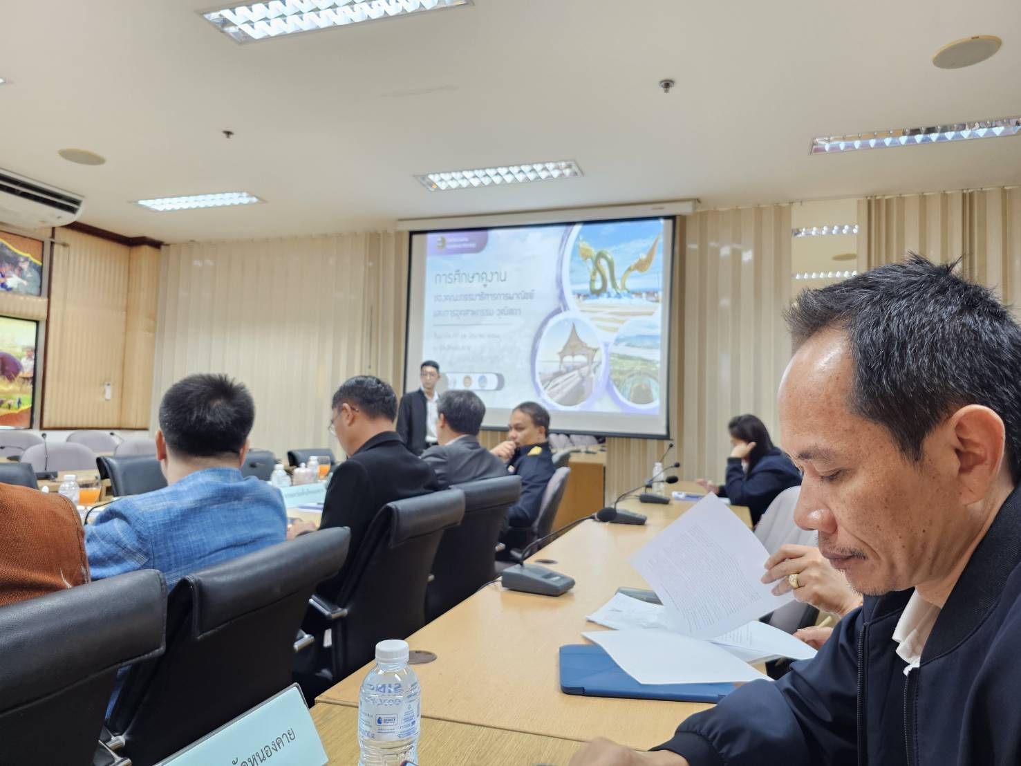 พช.หนองคาย ร่วมประชุมการศึกษาดูงานของคณะกรรมาธิการการพาณิชย์และการอุตสาหกรรม วุฒิสภา