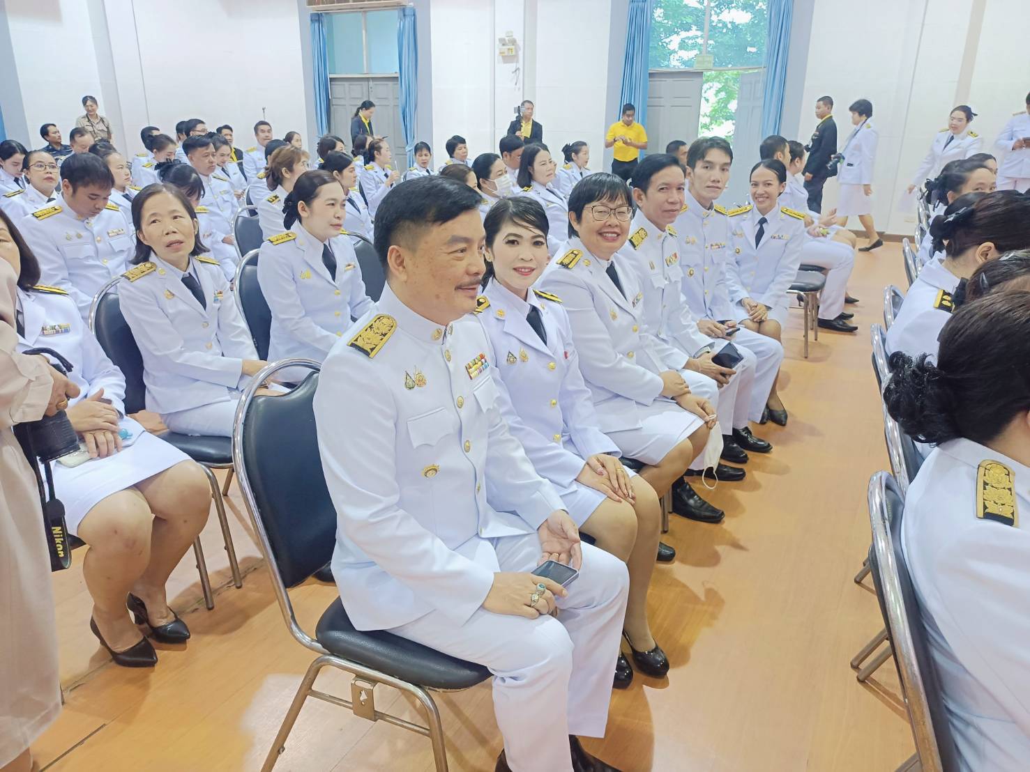 พช.หนองคาย ร่วมพิธีวางพวงมาลาและถวายราชสักการะ เนื่องในวันที่ระลึกคล้ายวันสวรรคต พระบาทสมเด็จพระปรเมนทรมหาอานันทมหิดล พระอัฐมรามาธิบดินทร ประจำปีพุทธศักราช 2568