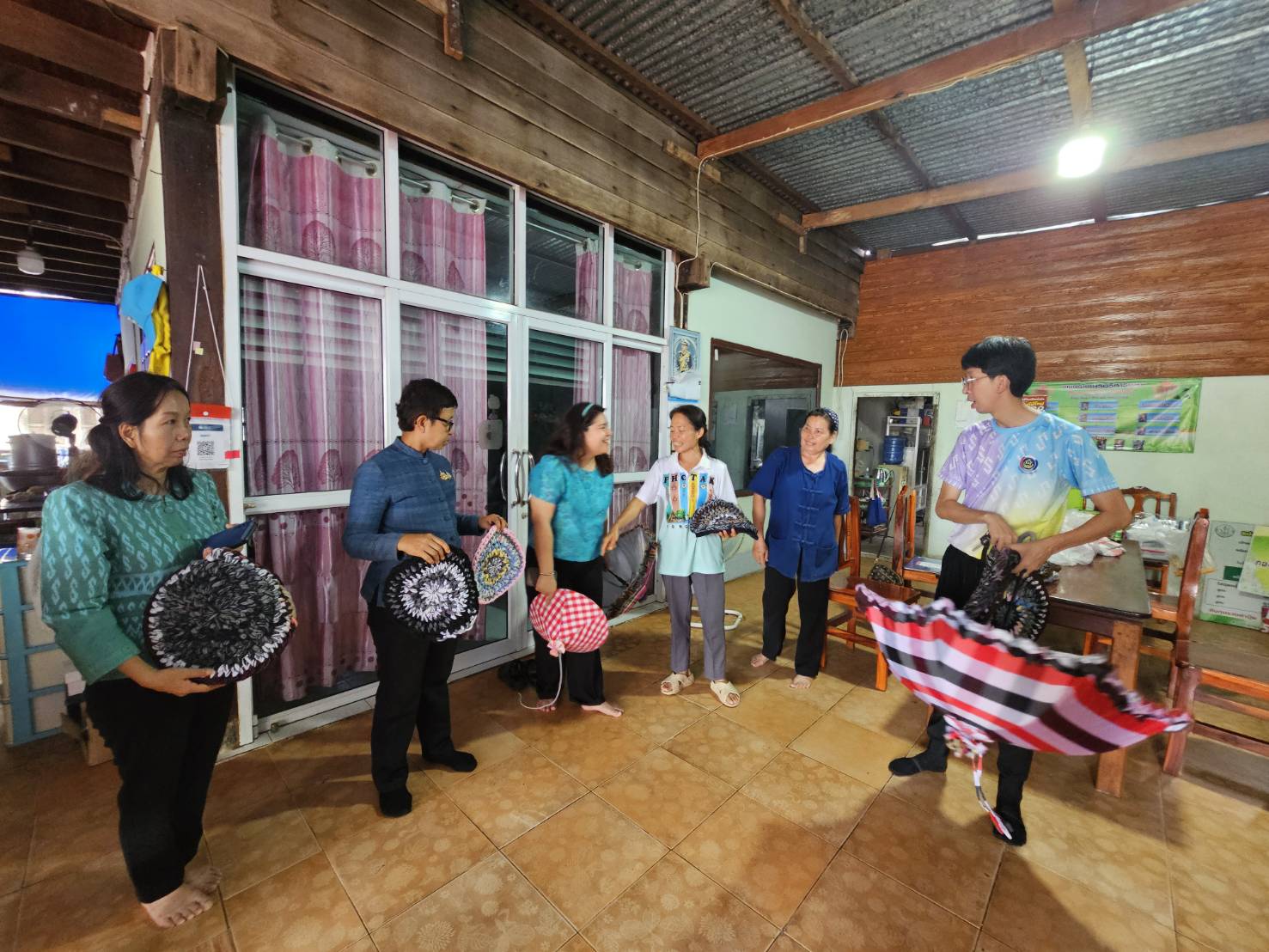 พช.หนองคาย ลงพื้นที่ติดตามการดำเนินงานสารสนเทศตำบลต้นแบบเพื่อพัฒนาคุณภาพชีวิต ตำบลโพธิ์ตาก