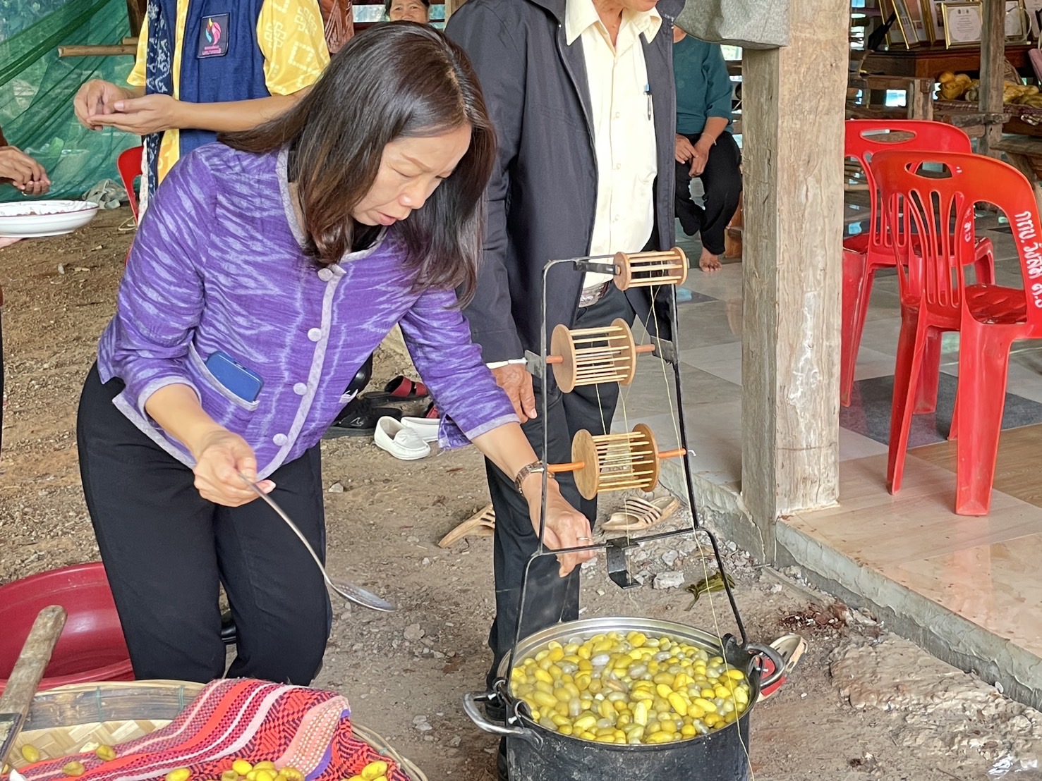 พช.หนองคาย คัดเลือกคนกองทุนพัฒนาบทบาทสตรีดีเด่น ระดับจังหวัด ตามโครงการเชิดชูเกียรติคนกองทุนพัฒนาบทบาทสตรี ประจำปี 2568